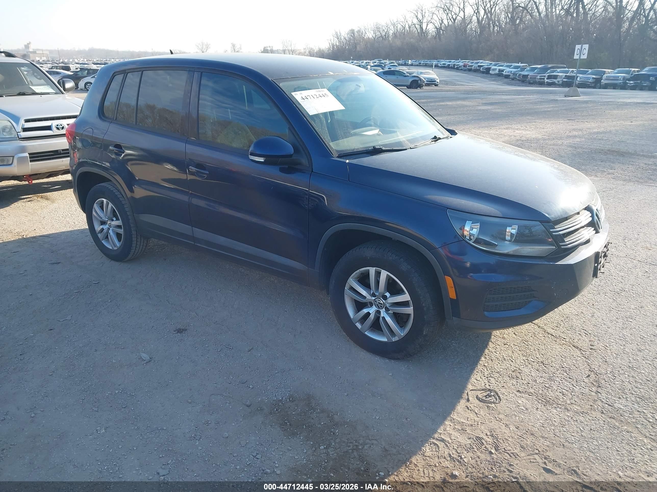 2013 Volkswagen Tiguan S, VIN WVGAV3AX9DW625305 — Изъятие за долги