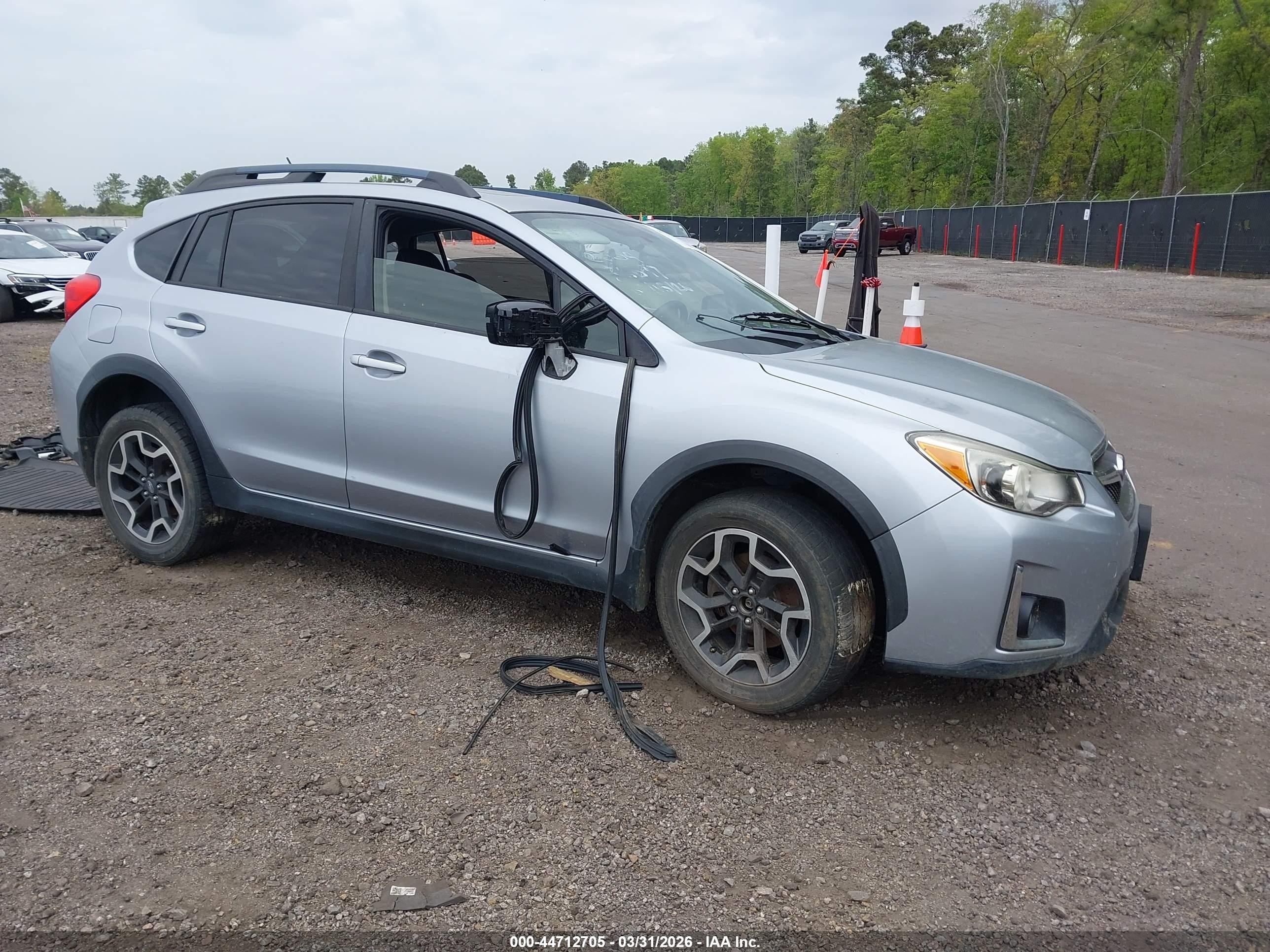 2016 Subaru Crosstrek Premium, VIN JF2GPABC8G8310031 — Vandalism