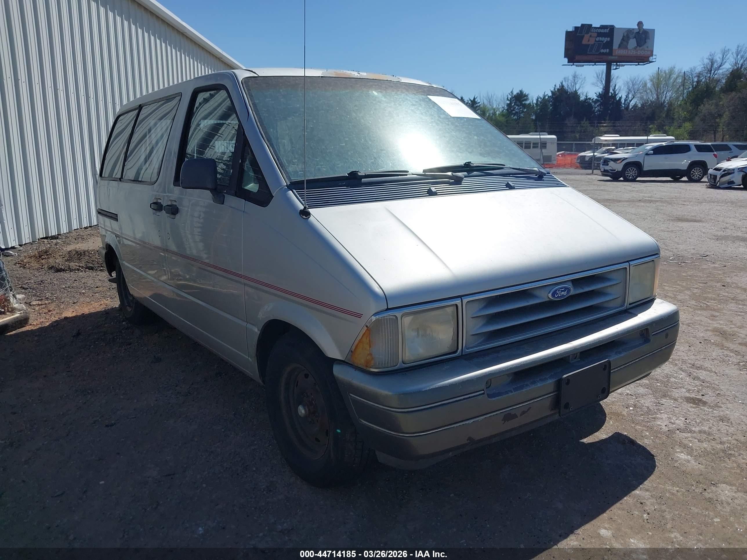 1993 Ford Aerostar, VIN 1FMCA11U5PZB98903 — Side