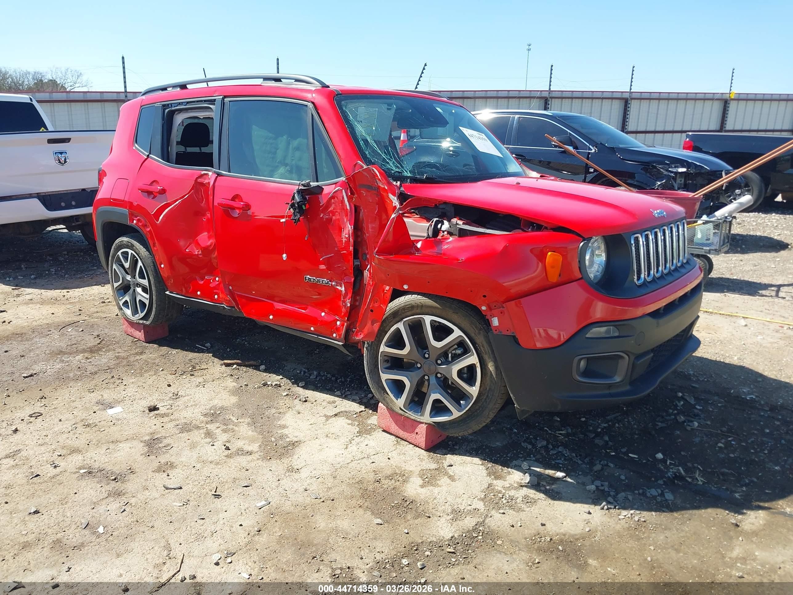 2018 Jeep Renegade Latitude, VIN ZACCJABB9JPG90812 — Side