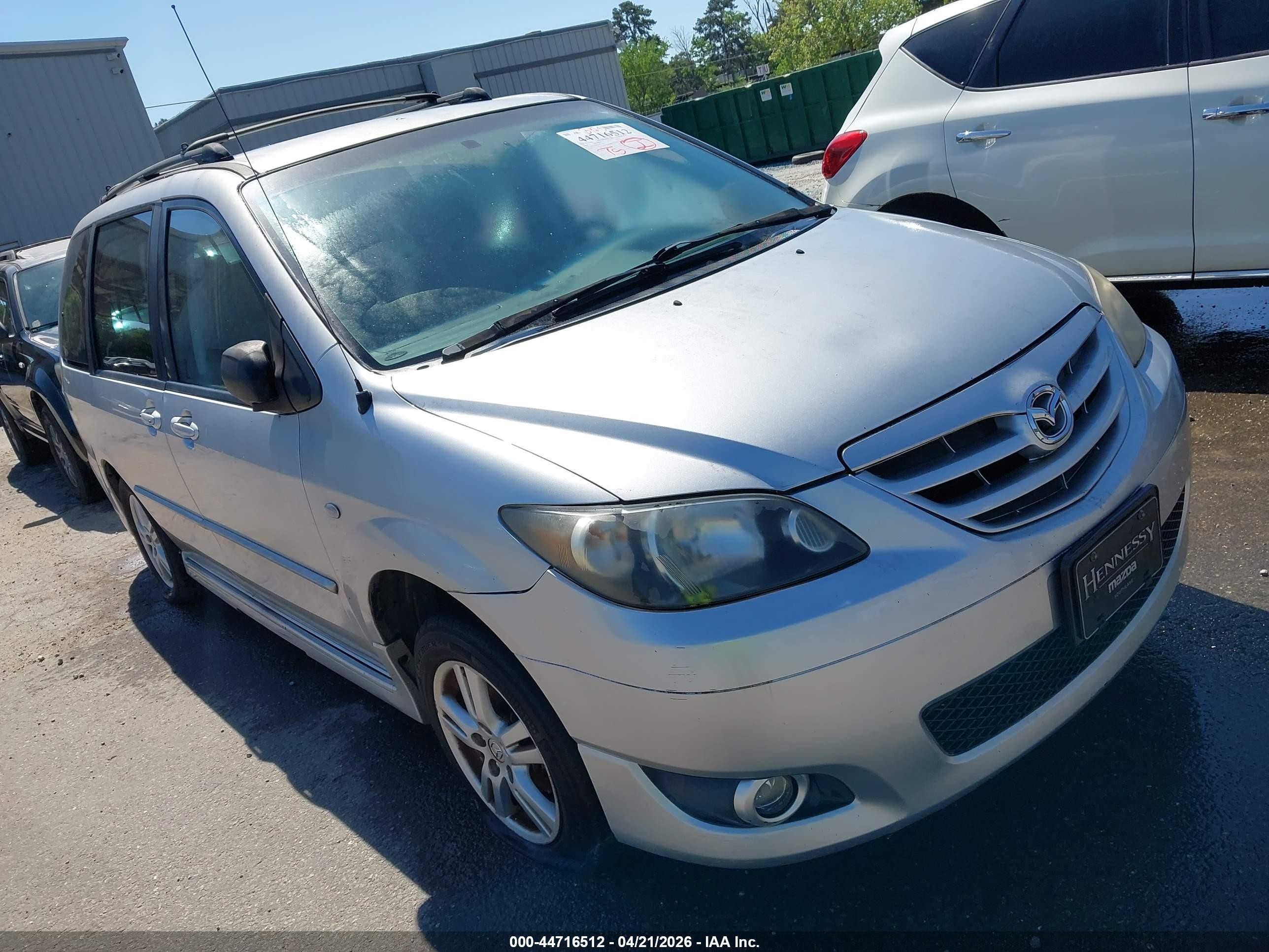 2004 Mazda MPV LX, VIN JM3LW28A240514496 — Normal wear