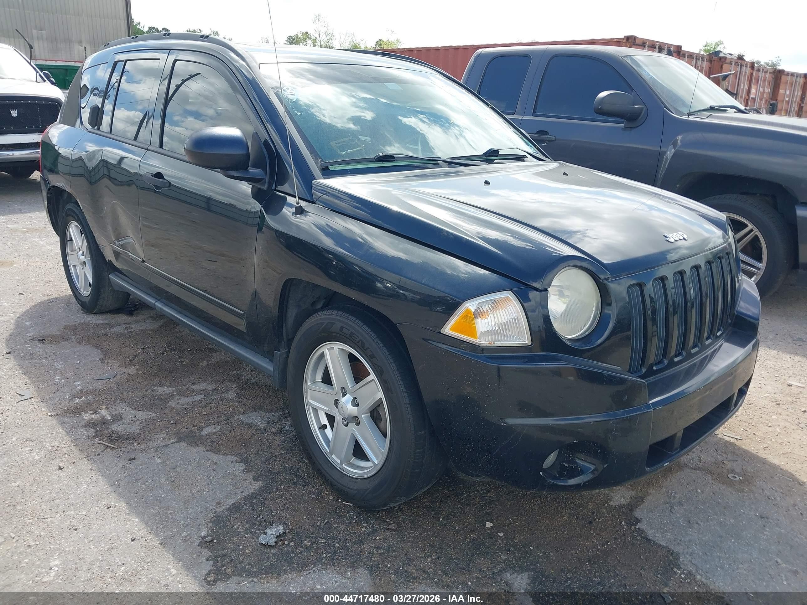 2009 Jeep Compass Sport, VIN 1J4FT47B99D137549 — Перед