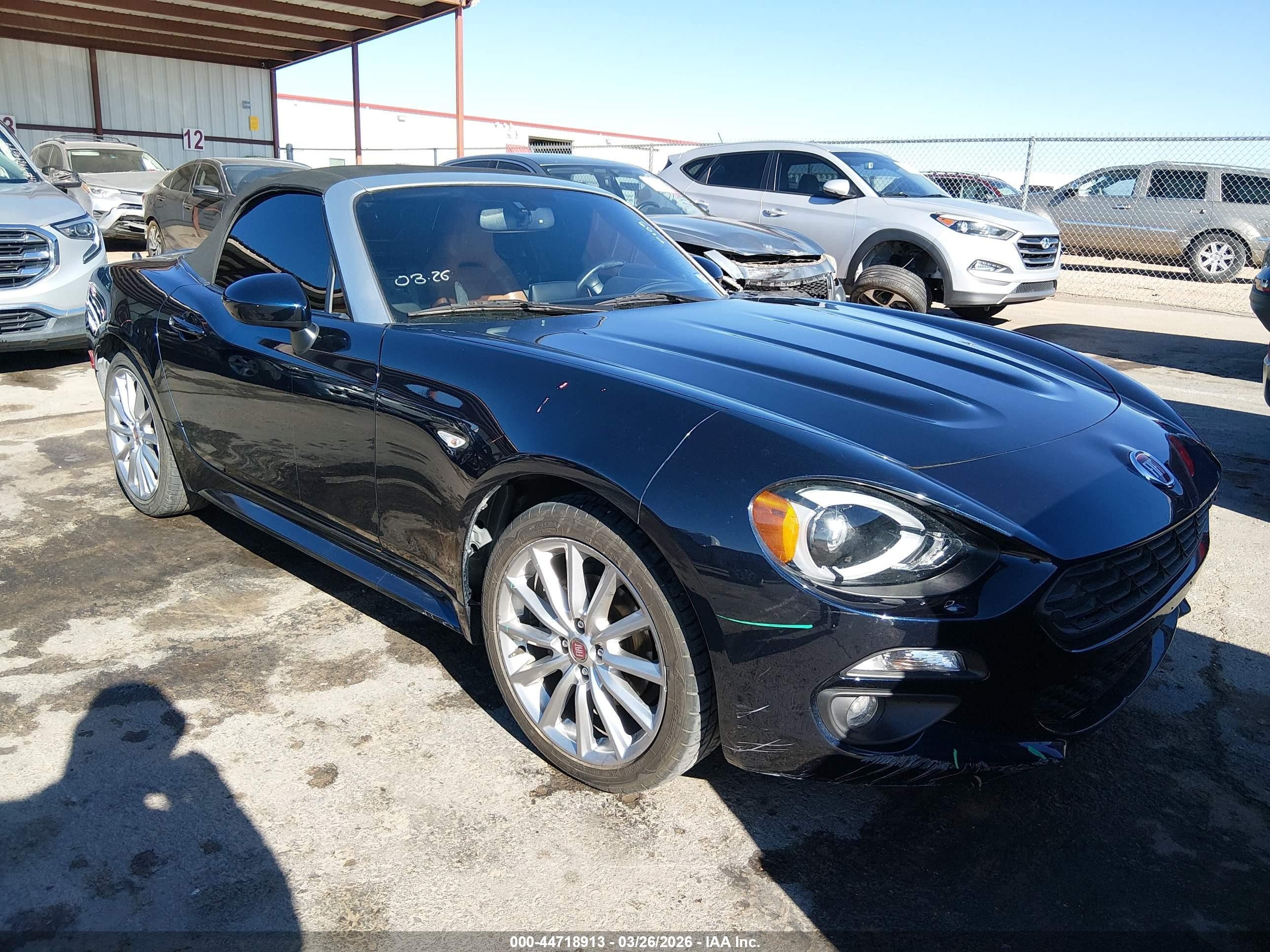 2018 FIAT 124 Spider Classica, VIN JC1NFAEK0J0137569 — All over