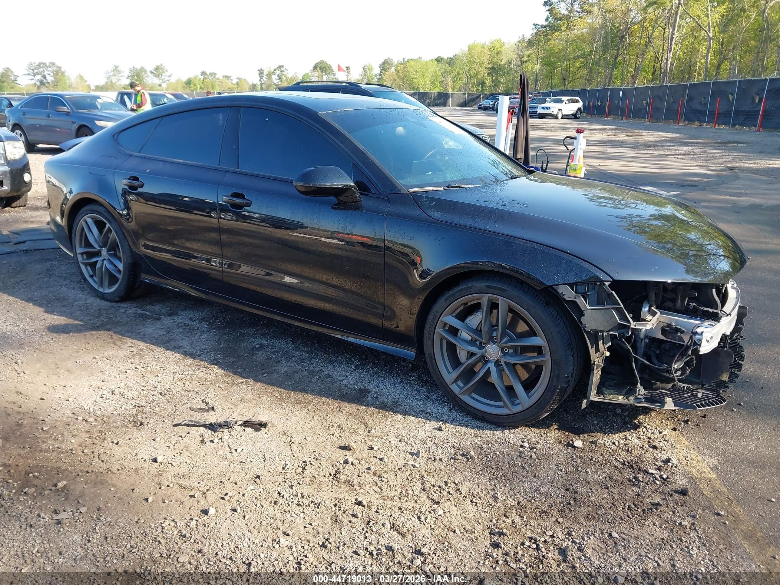2015 Audi A7 Prestige, VIN WAU2GAFC6FN008379 — Перед