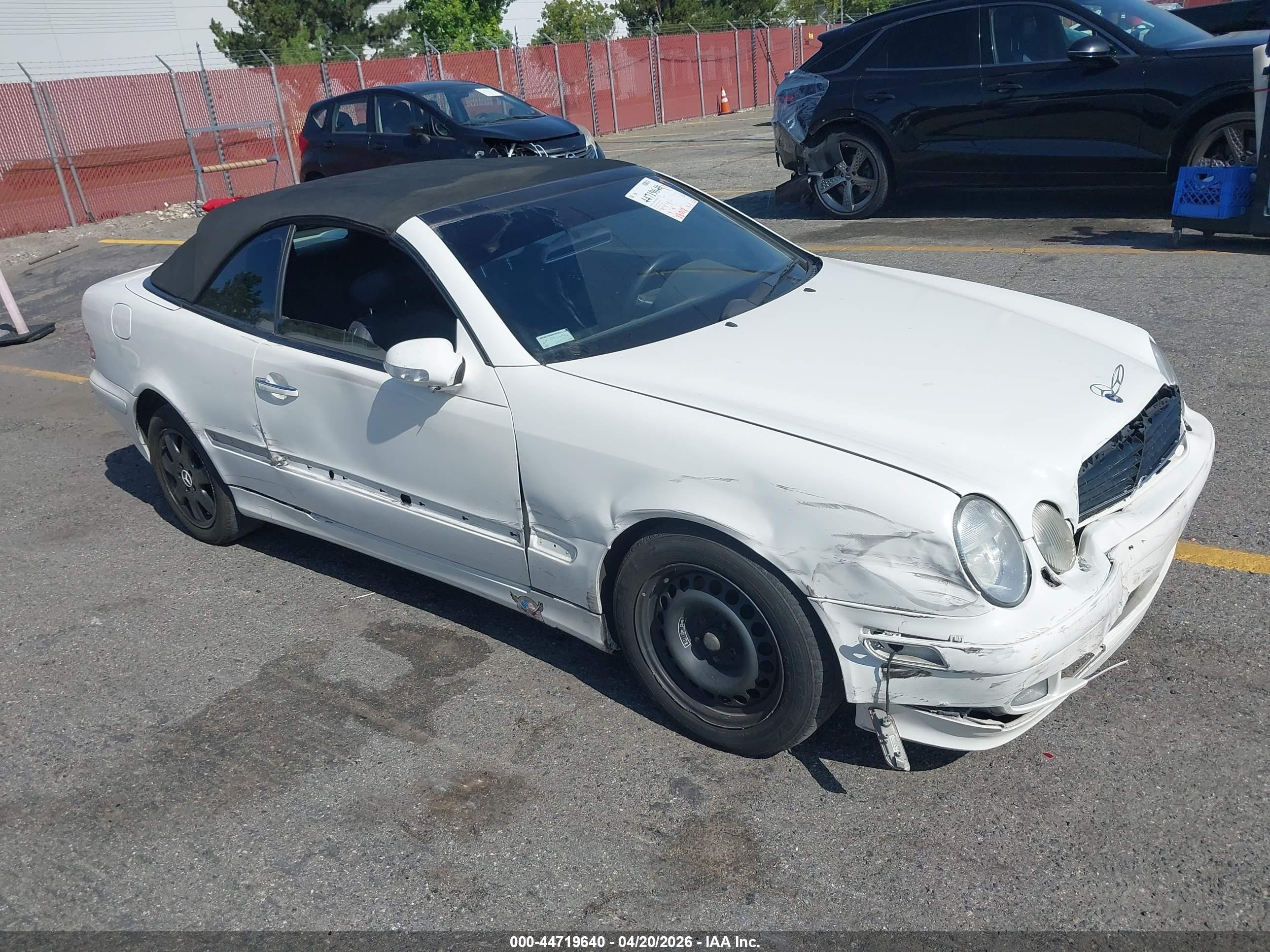 2002 Mercedes-Benz CLK 320/430, VIN WDBLK65G92T124798 — All over