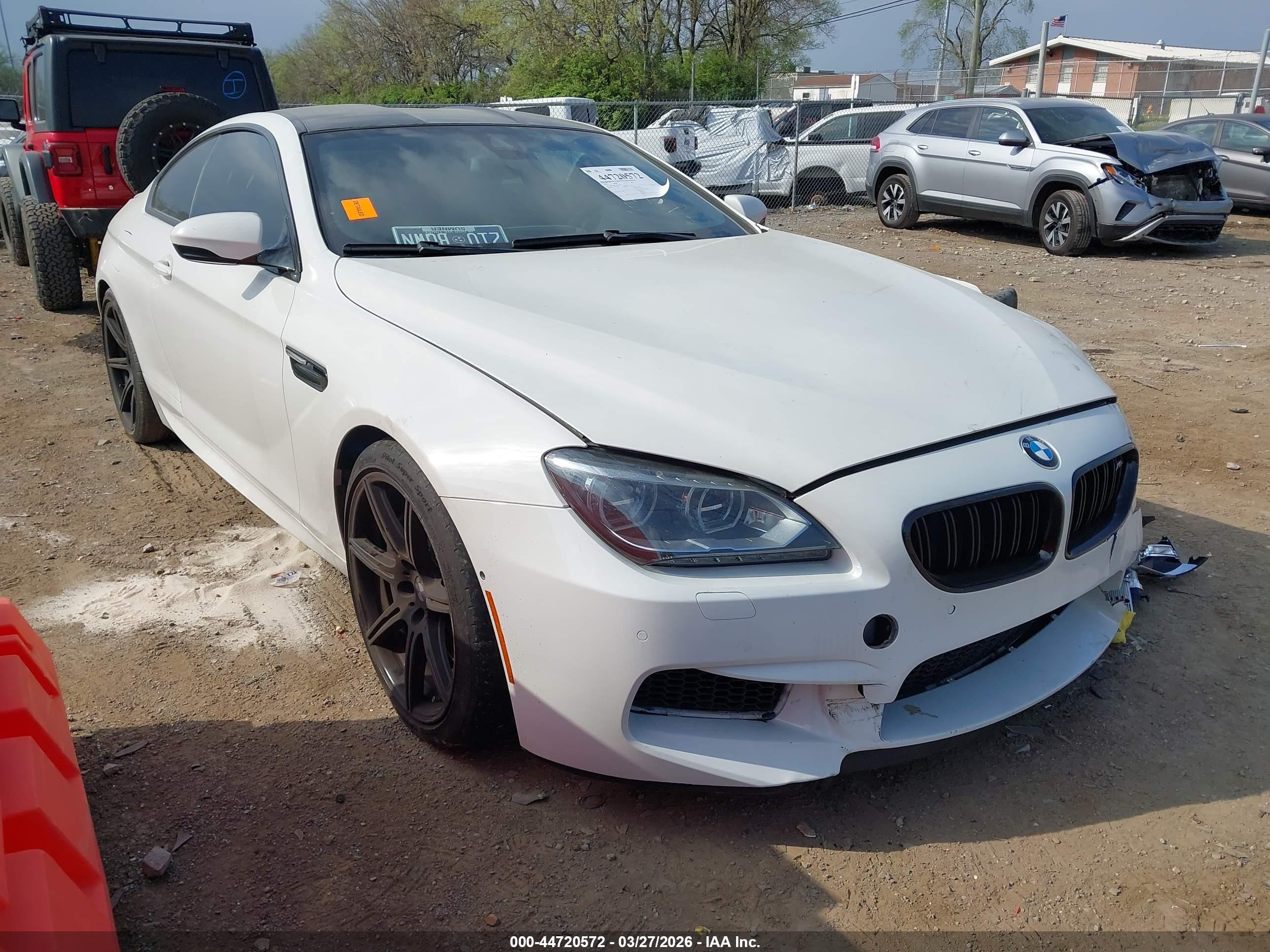 2015 BMW M6, VIN WBSLX9C54FD160607 — Front end