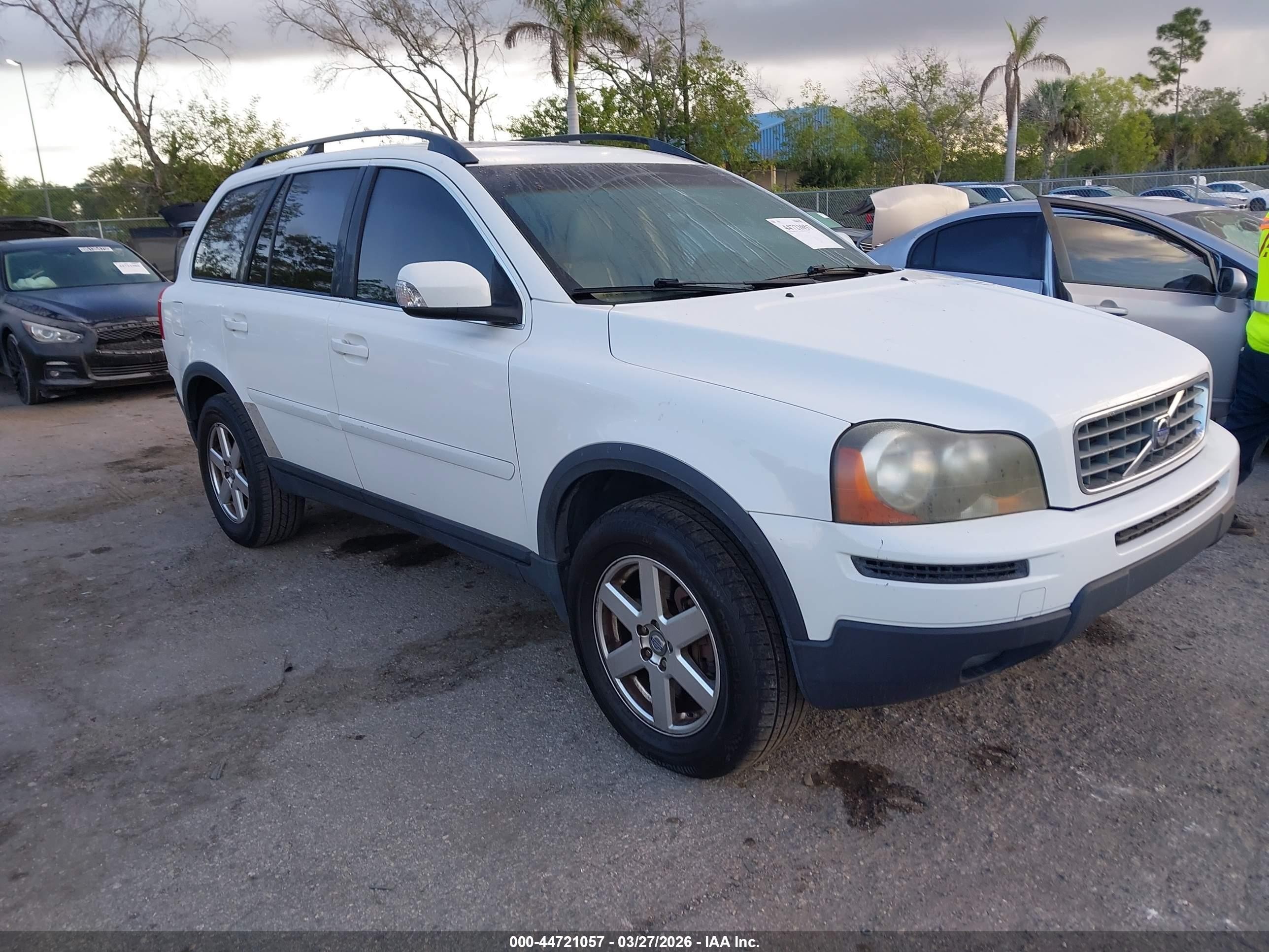 2007 Volvo XC90 I6, VIN YV4CY982671370905 — Фото с аукциона 1 of 5