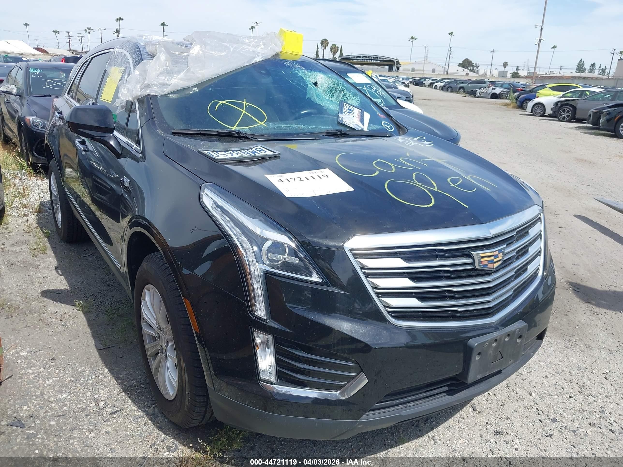2019 Cadillac XT5 FWD, VIN 1GYKNARS7KZ292310 — Крыша