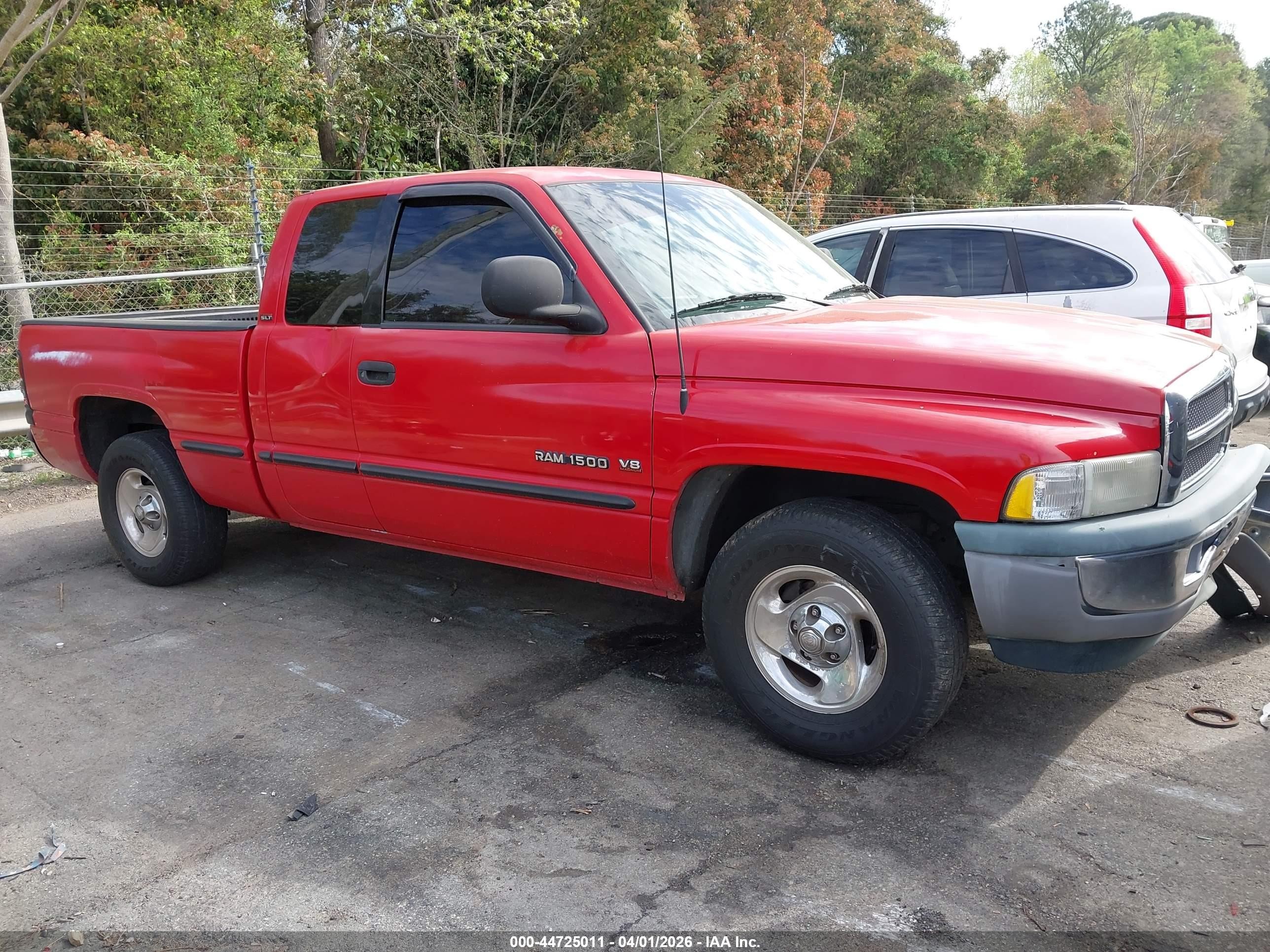 1998 Dodge RAM, VIN NCS104472 — Front end