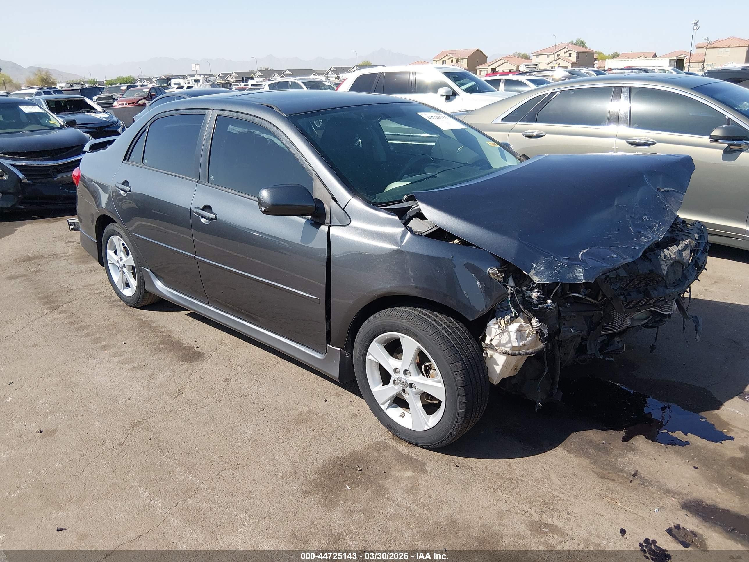 2011 Toyota Corolla LE, VIN 2T1BU4EE8BC715125 — Front end