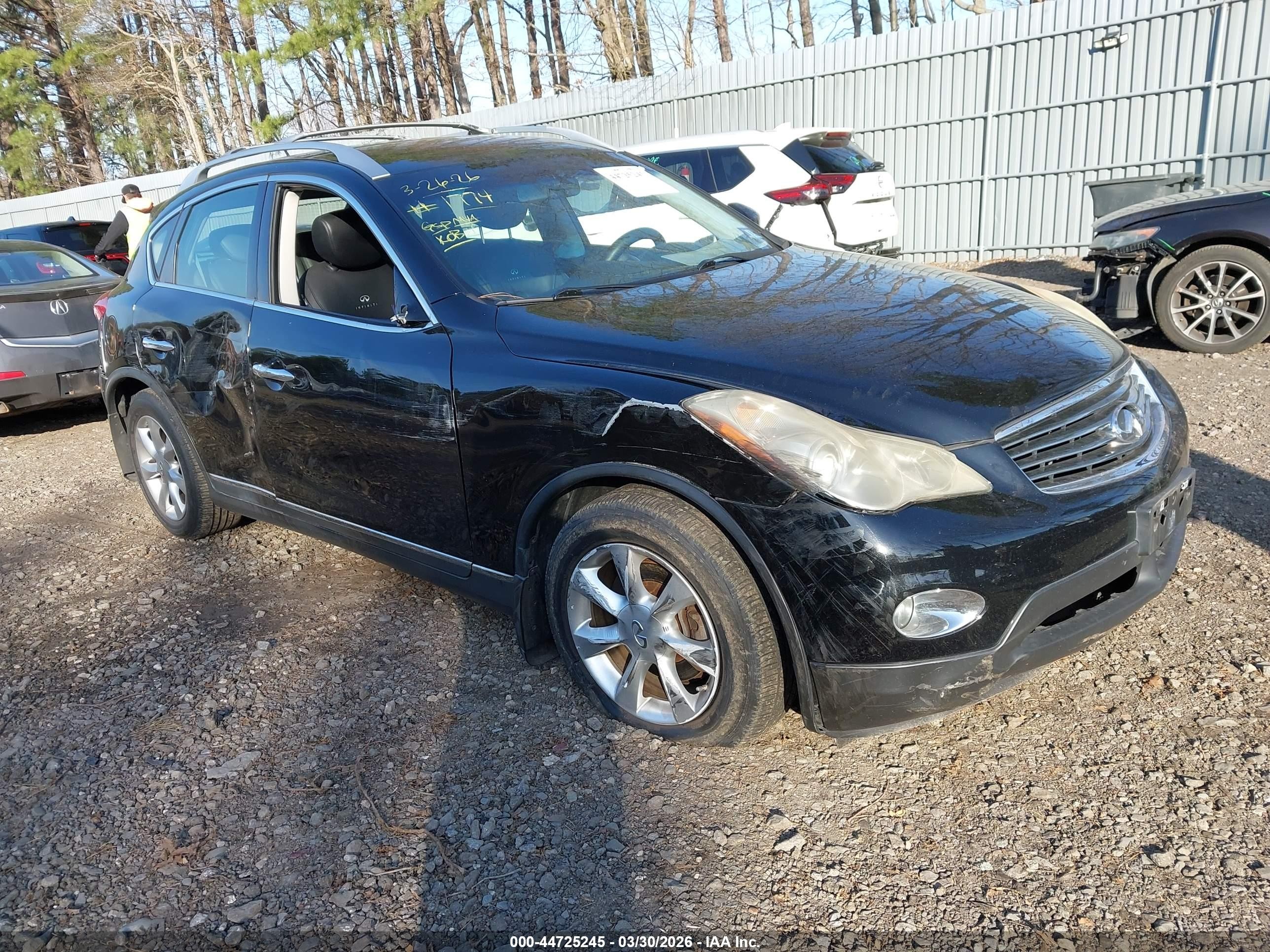 2009 Infiniti EX Journey, VIN JNKAJ09F39M951774 — Side