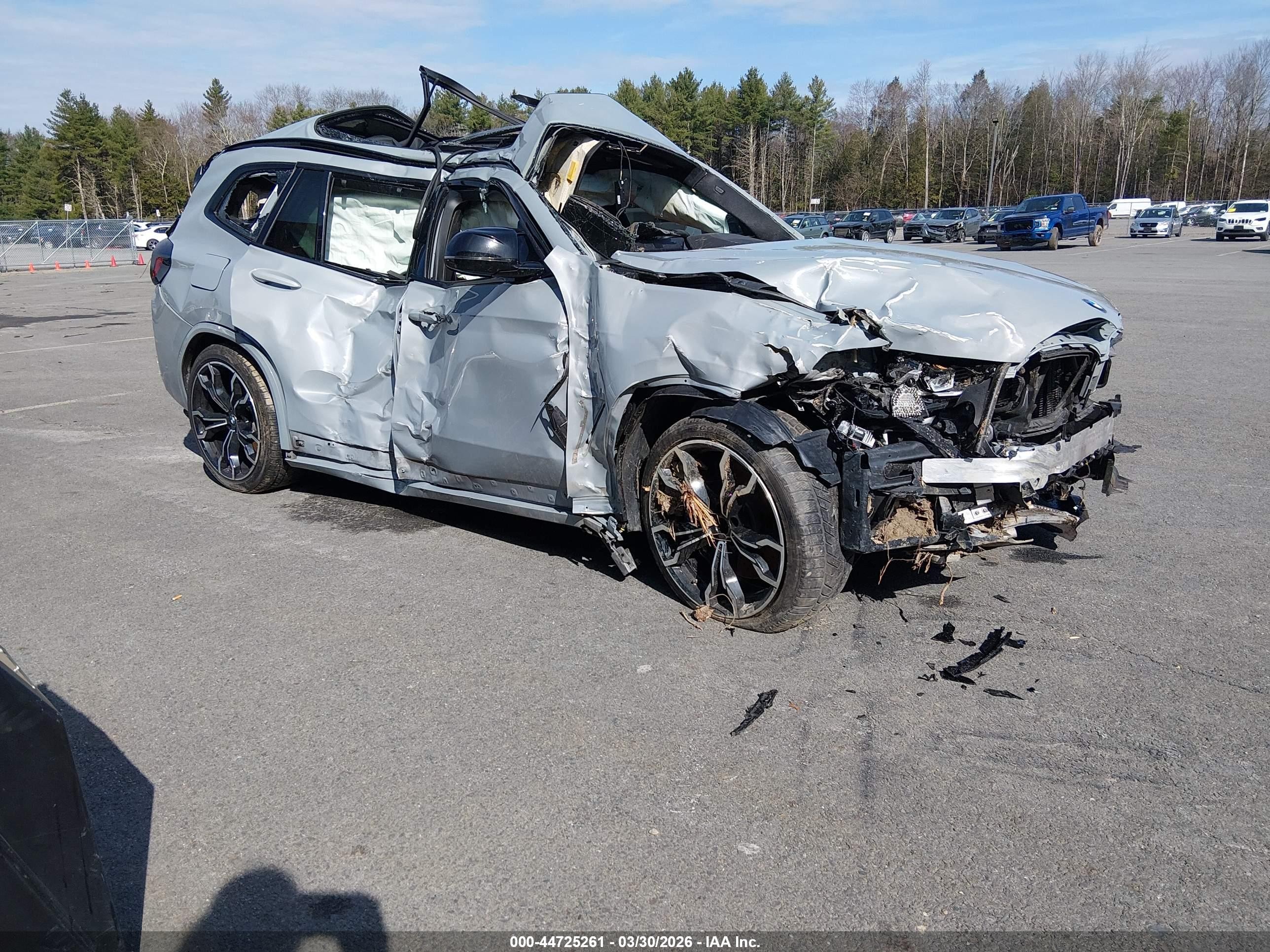 2022 BMW X3 M, VIN 5YM13EC07N9J74890 — Side