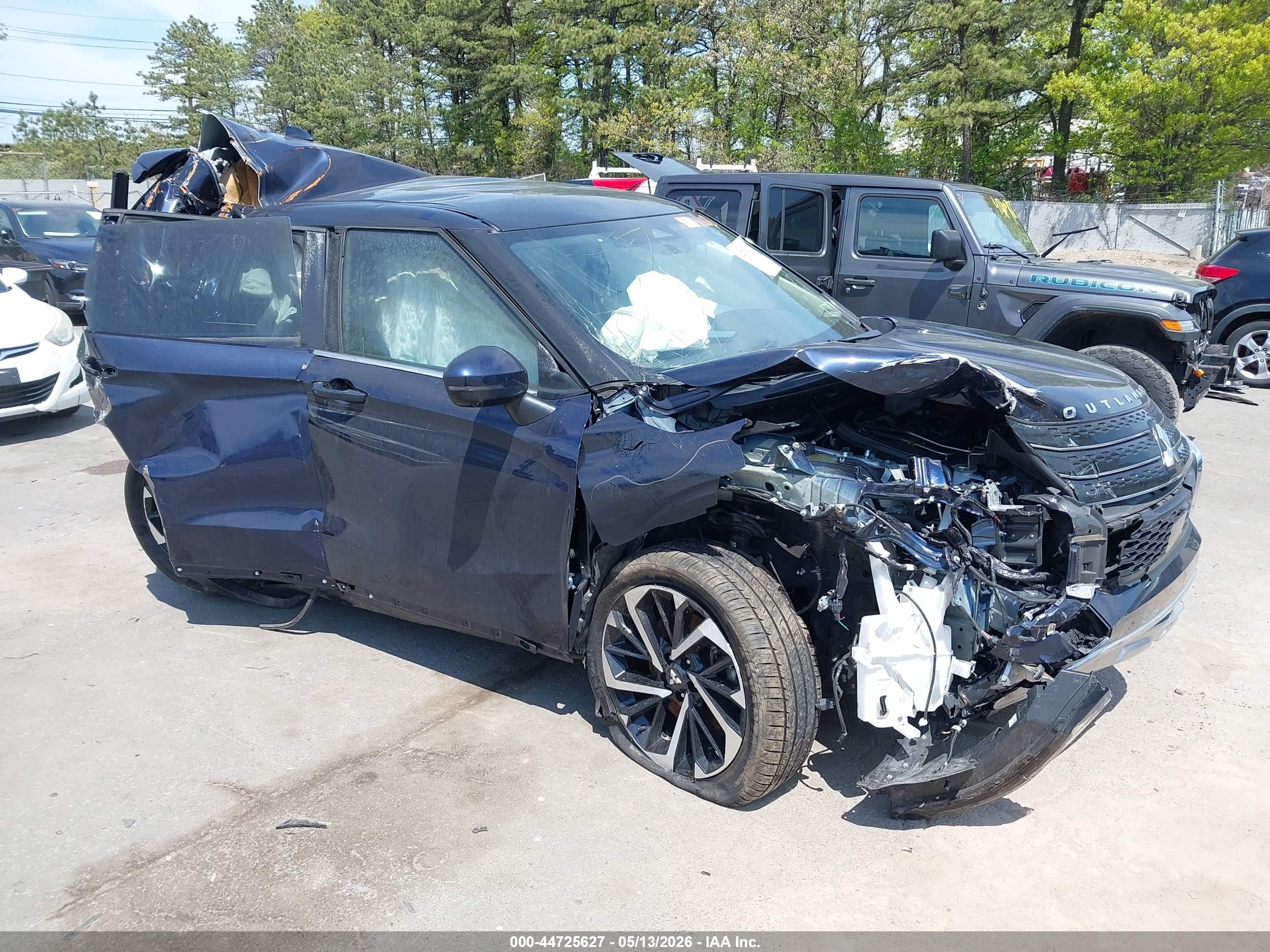 2022 Mitsubishi Outlander SE, VIN JA4J4UA86NZ081913 — Biohazard / chemical