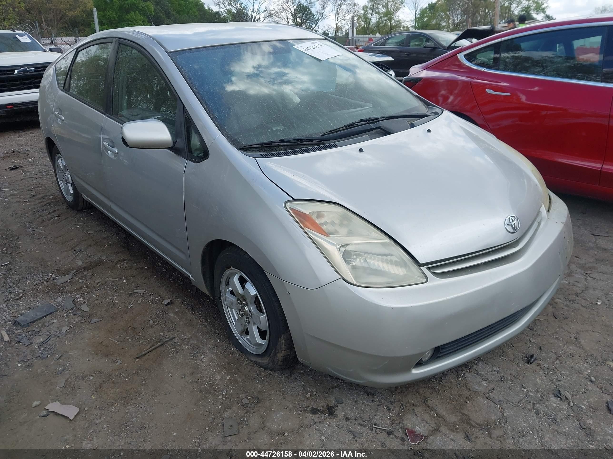 2005 Toyota Prius, VIN JTDKB20U957022160 — Side
