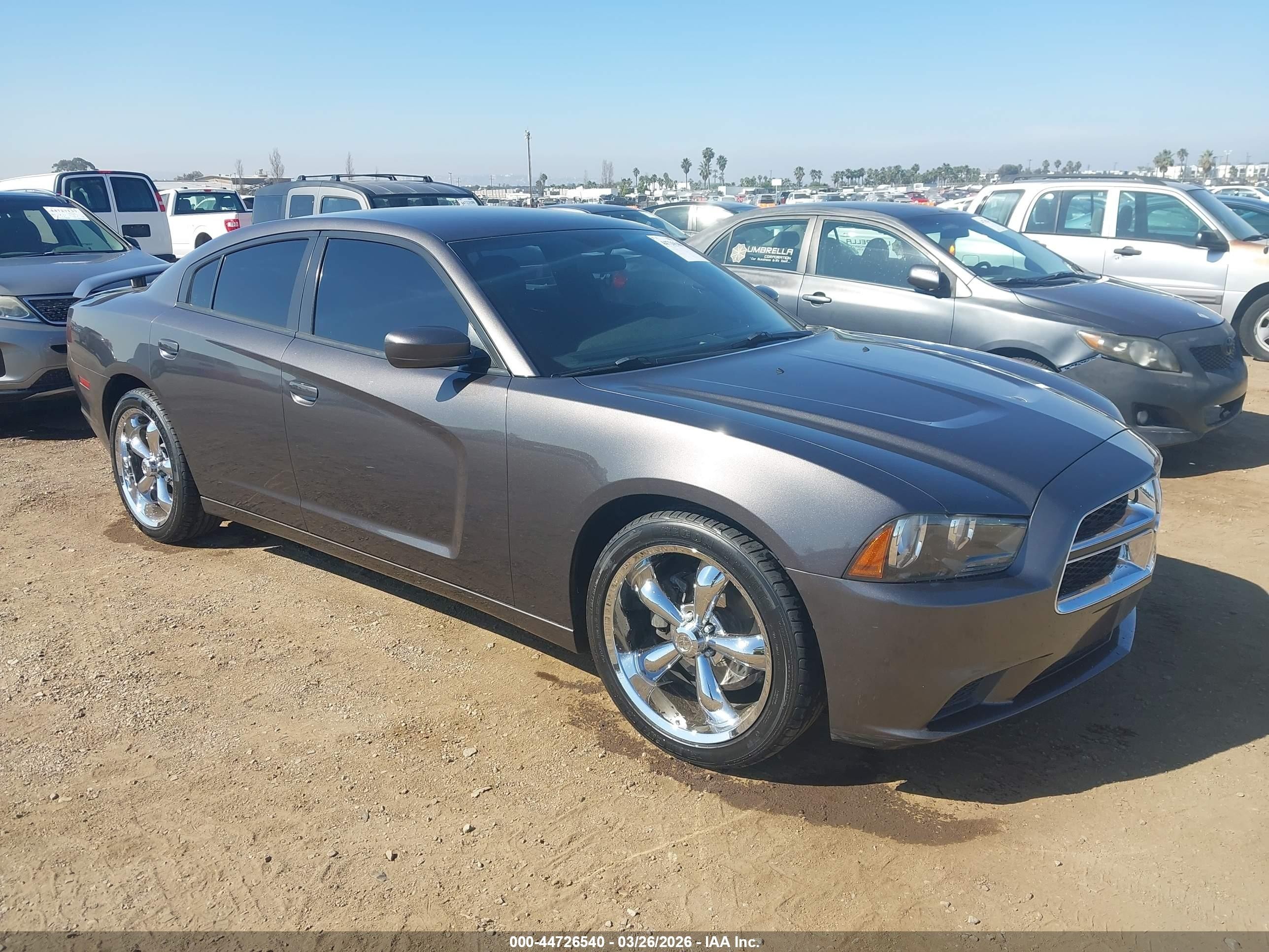 2013 Dodge Charger SE, VIN 2C3CDXBG2DH635991 — Rear end