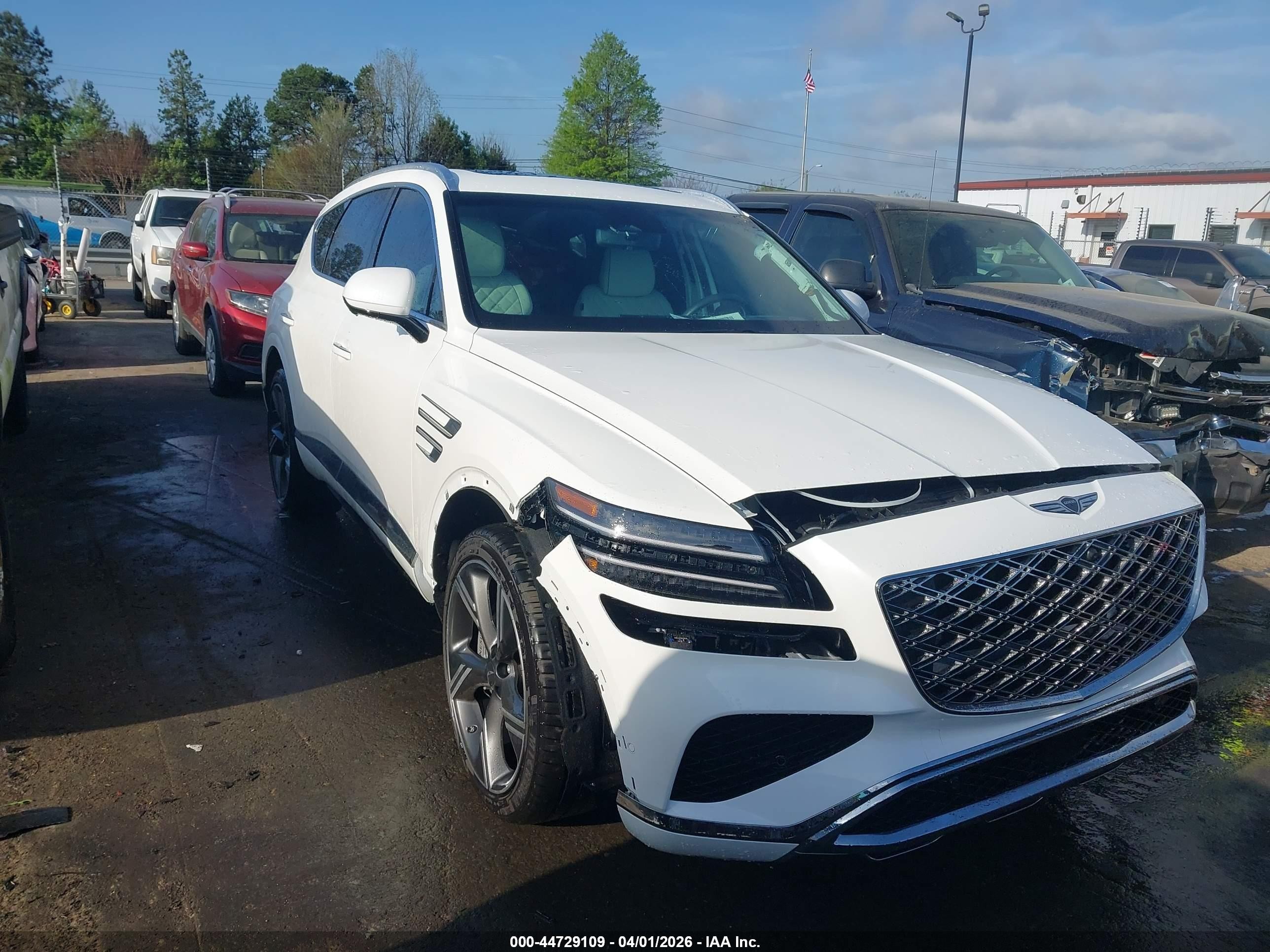 2026 Genesis GV80 Prestige, VIN KMUHEESC1TU304716 — Front end