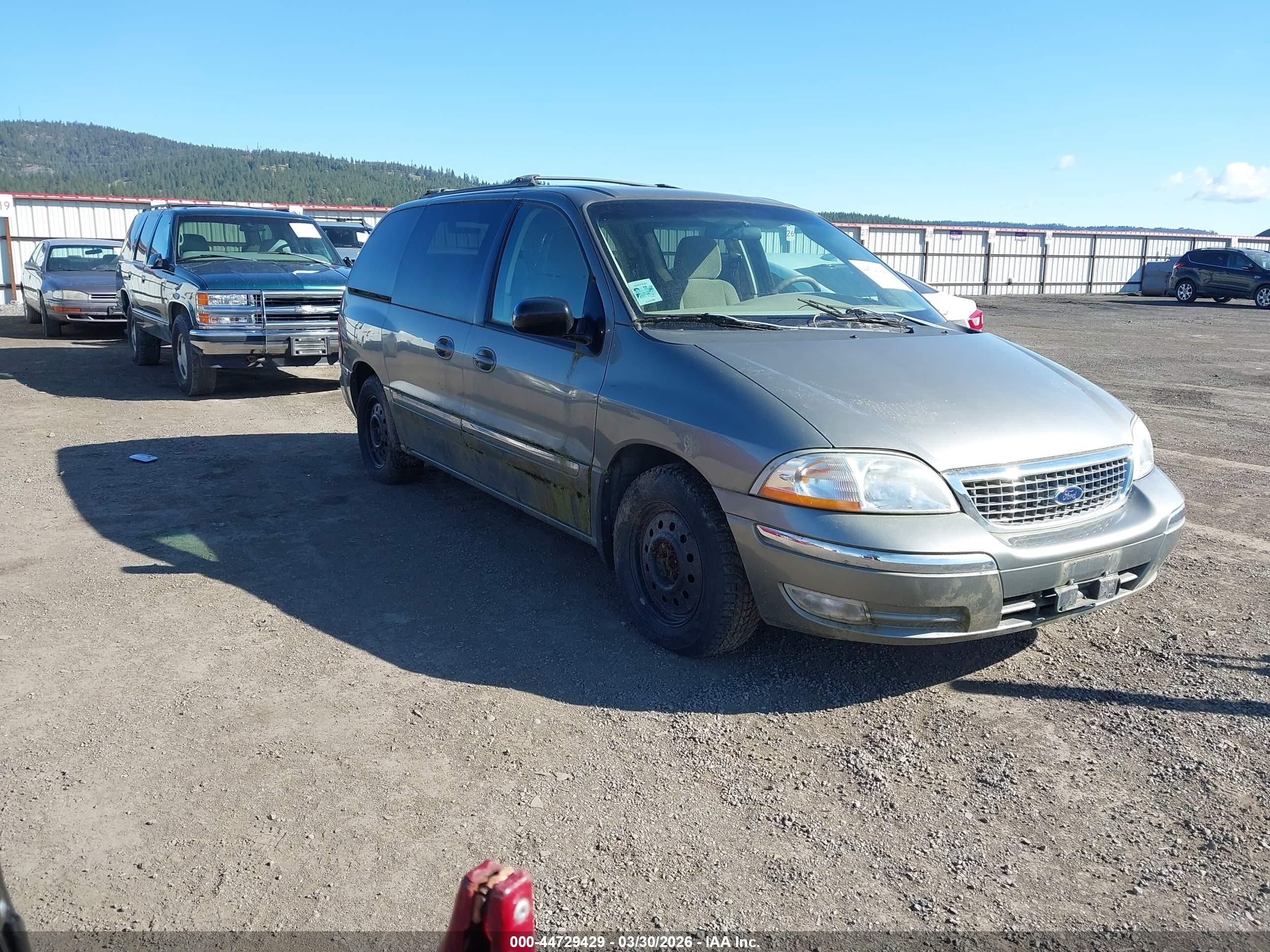 2002 Ford Windstar SE, VIN 2FMZA52412BB44381 — Side
