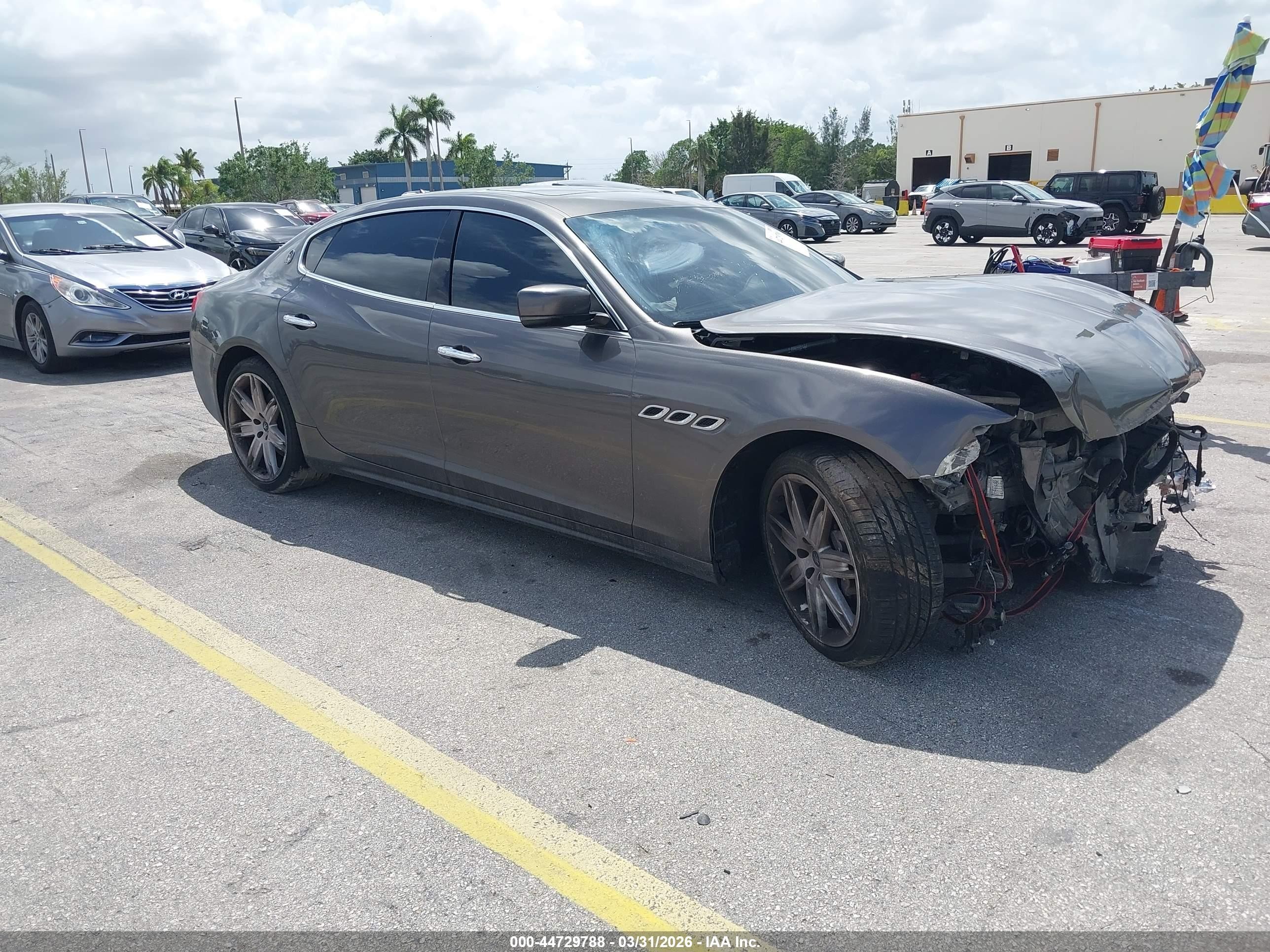 2016 Maserati Quattroporte S Q4, VIN ZAM56RRA2G1182014 — Front end