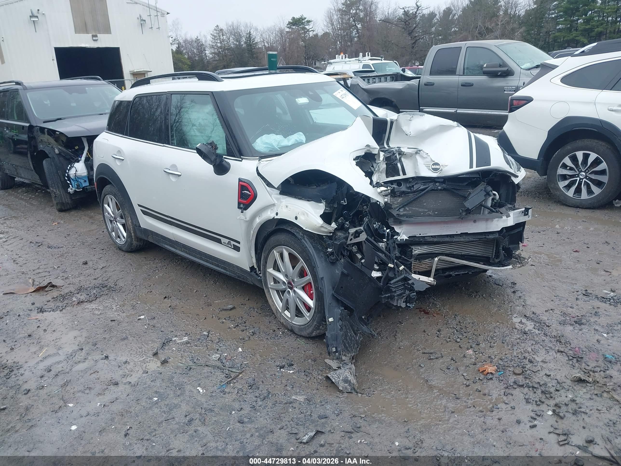 2024 MINI Countryman John Cooper Works, VIN WMZ33BS0XR3R54392 — Front end