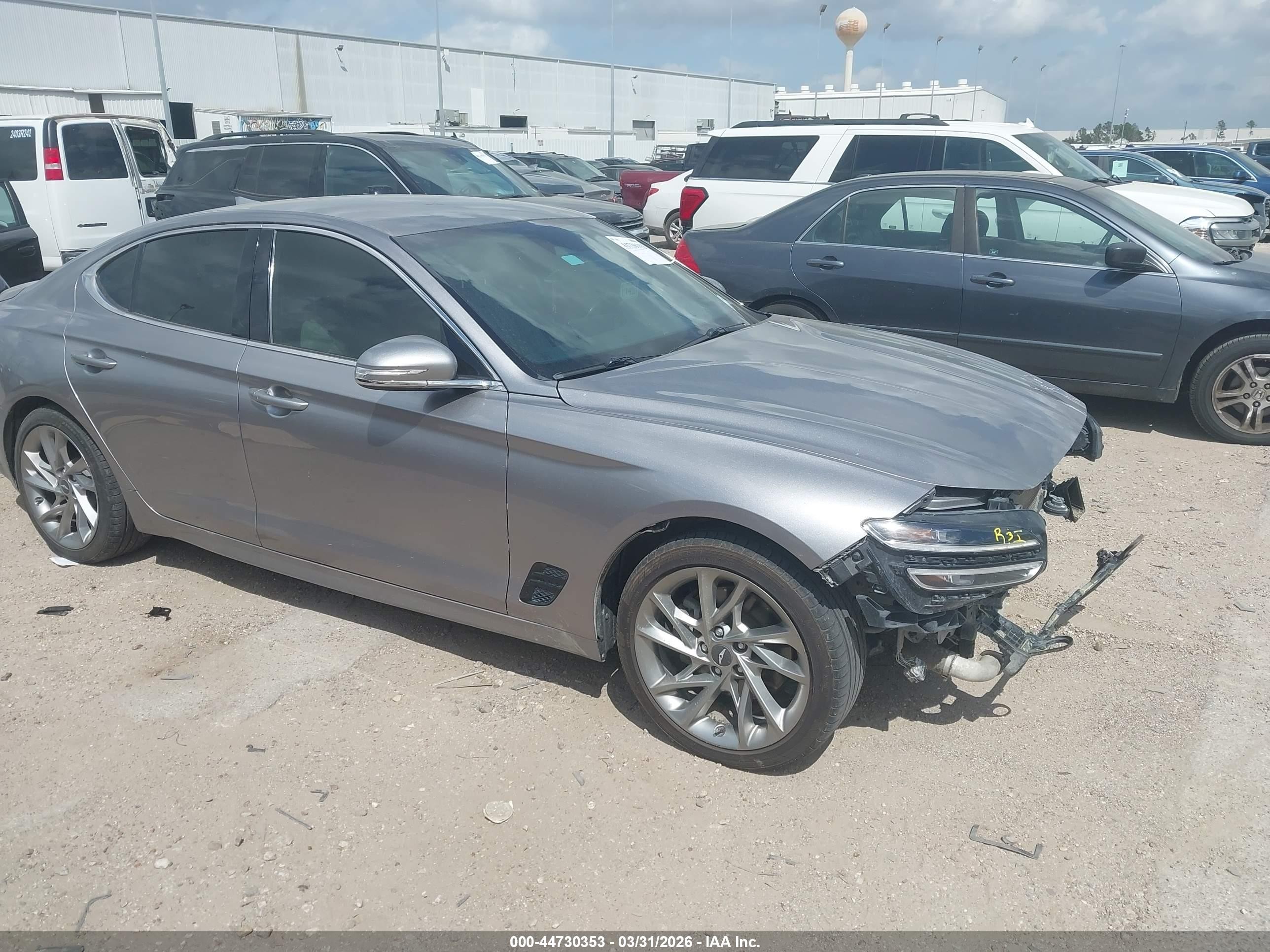 2022 Genesis G70 2.0T, VIN KMTG34TA1NU094618 — Front end