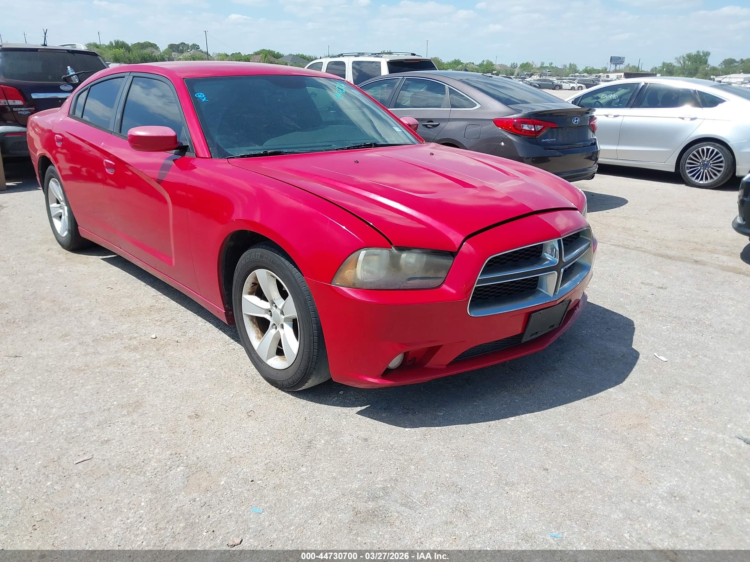 2013 Dodge Charger SXT, VIN 2C3CDXHG1DH605372 — Normal wear