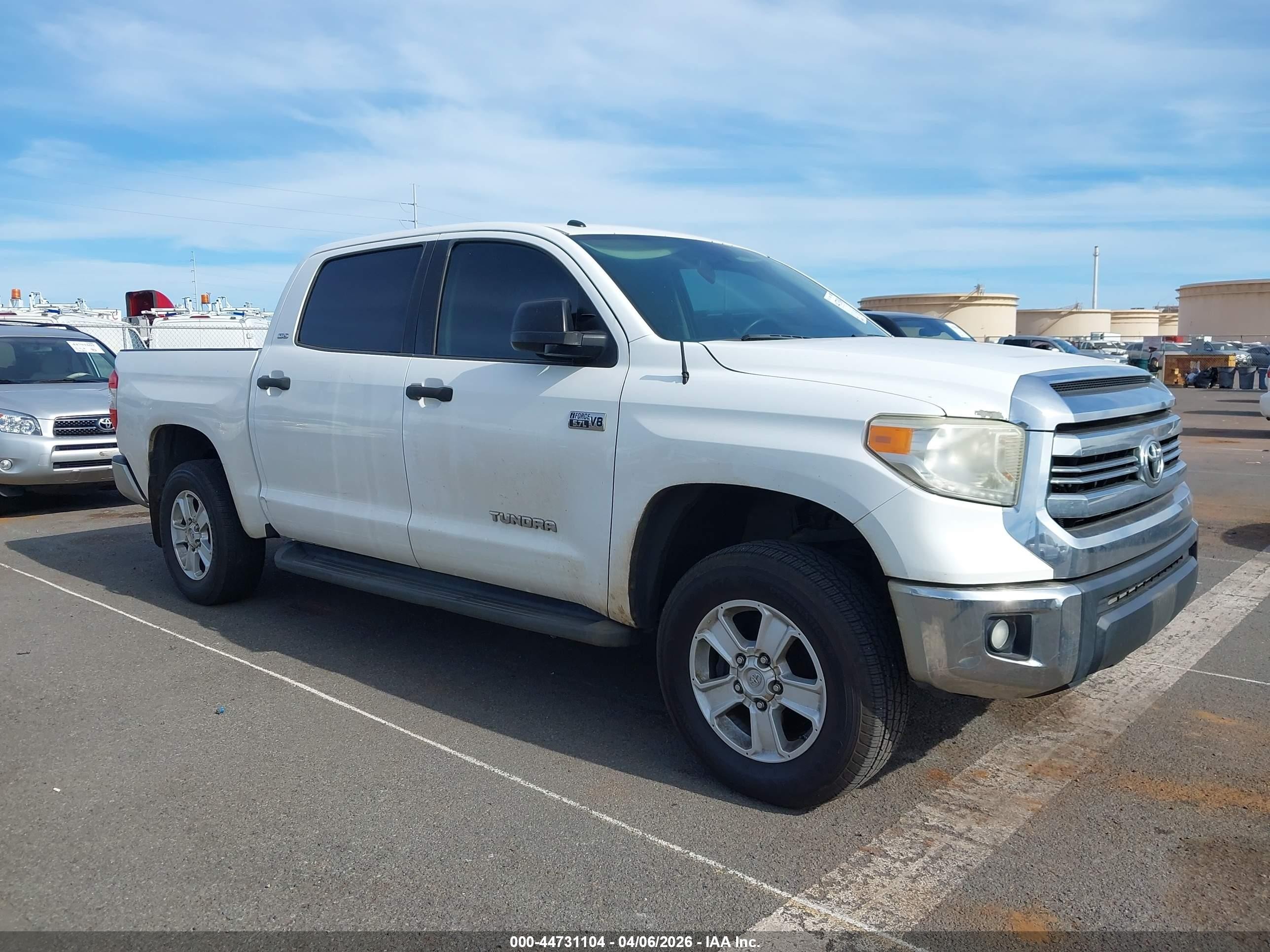 2016 Toyota Tundra SR5, VIN 5TFEY5F13GX202036 — Fresh water flood