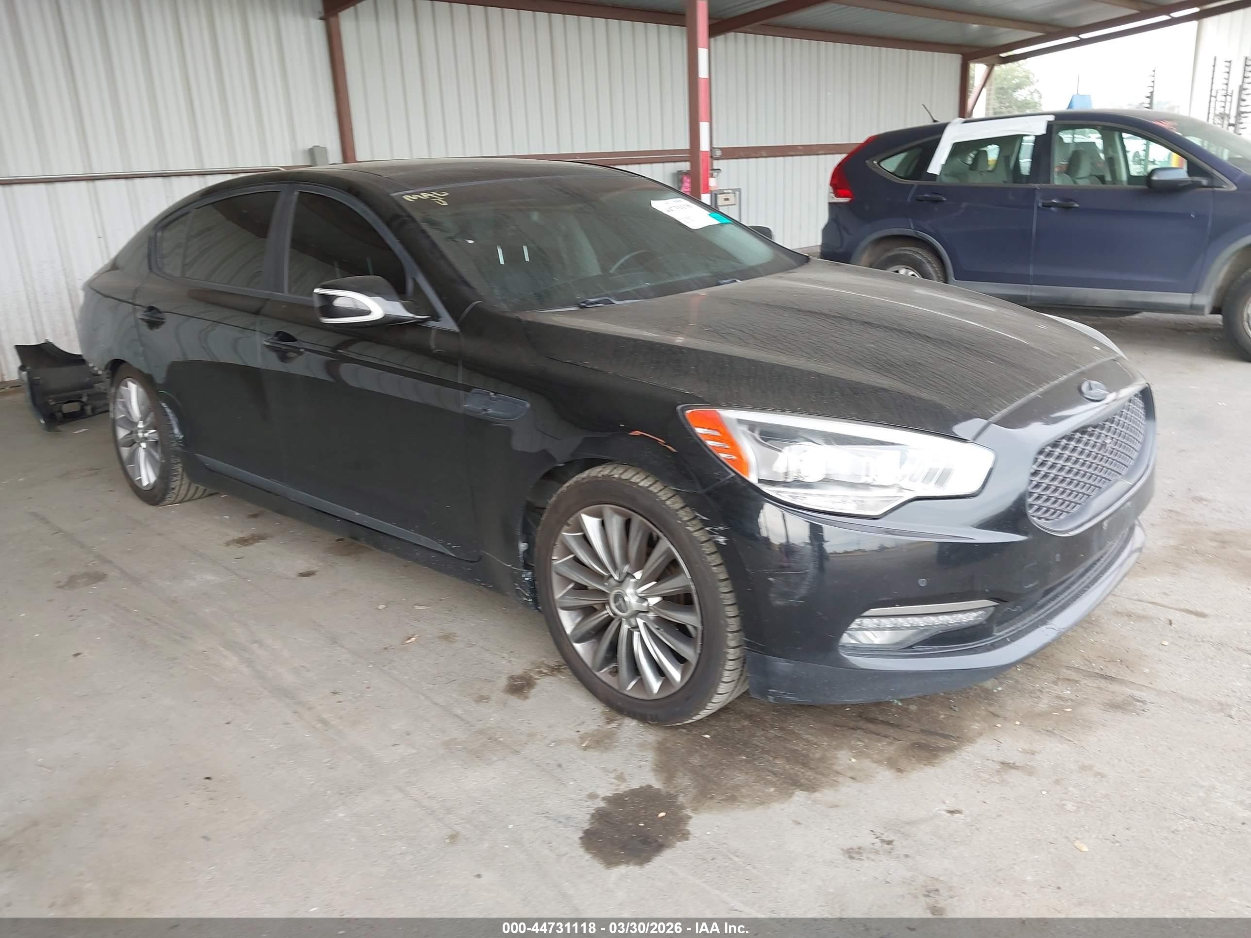 2015 Kia K900 Premium, VIN KNALU4D49F6025391 — Rear end