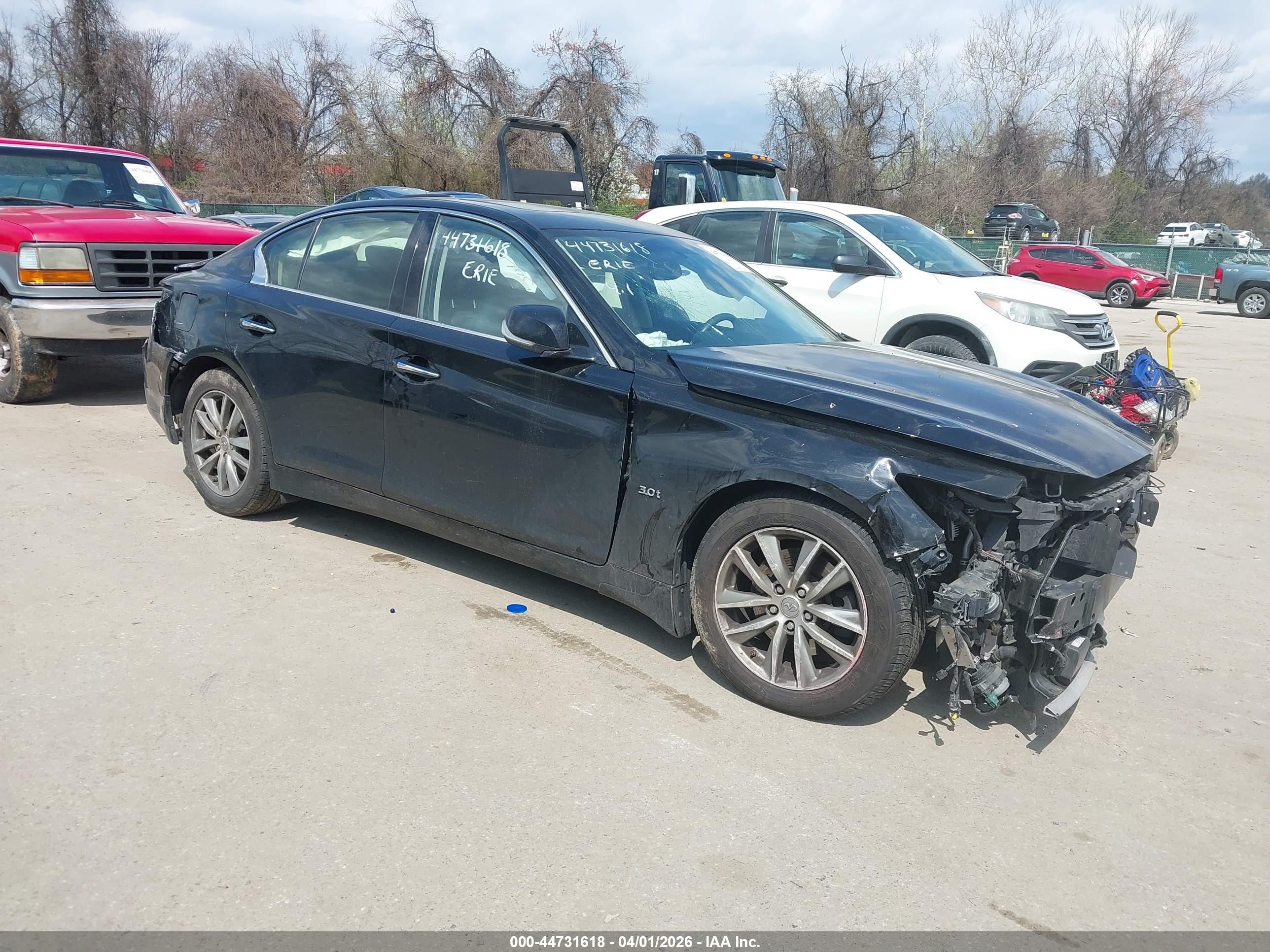 2019 Infiniti Q50 Luxe, VIN JN1EV7AP2KM514040 — All over