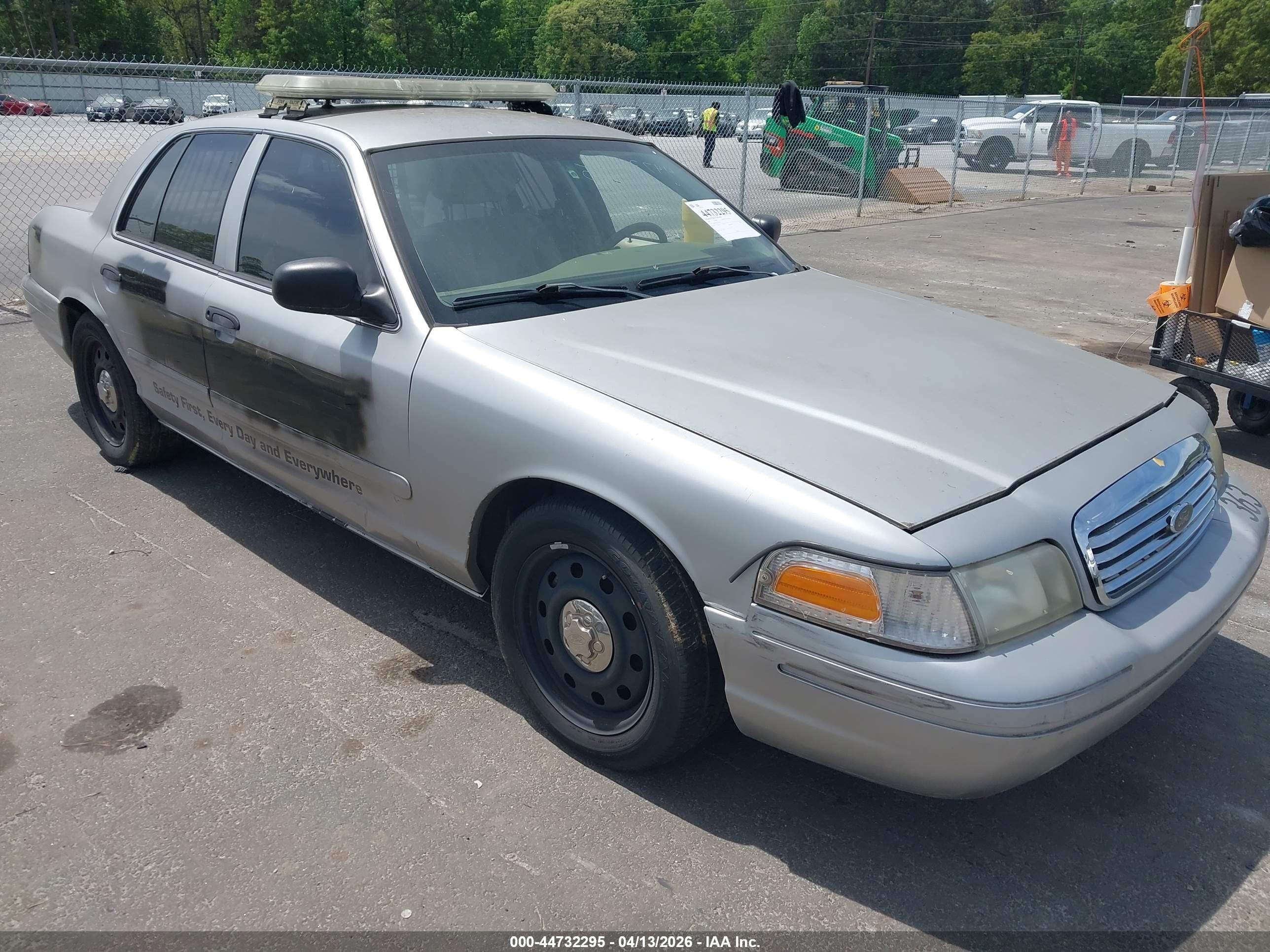 2007 Ford Police Interceptor, VIN 2FAHP71W67X125905 — Normal wear