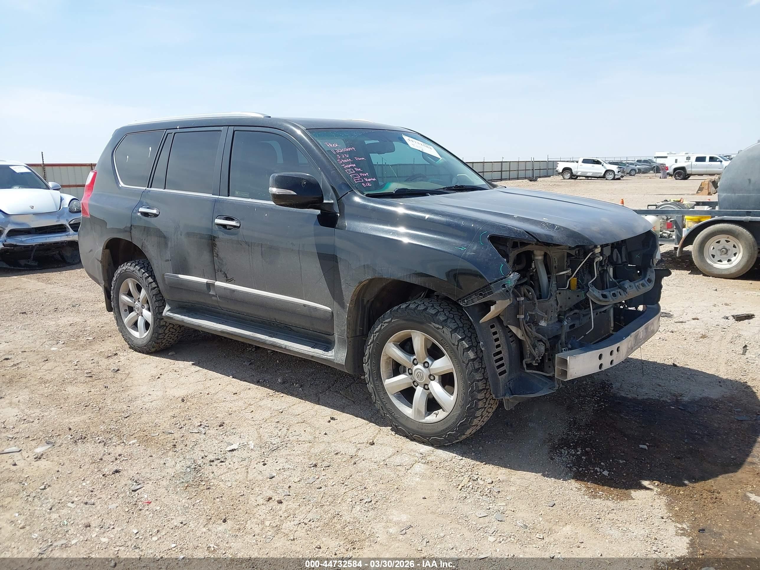 2011 Lexus GX 460 Premium, VIN JTJJM7FX9B5028016 — Front end
