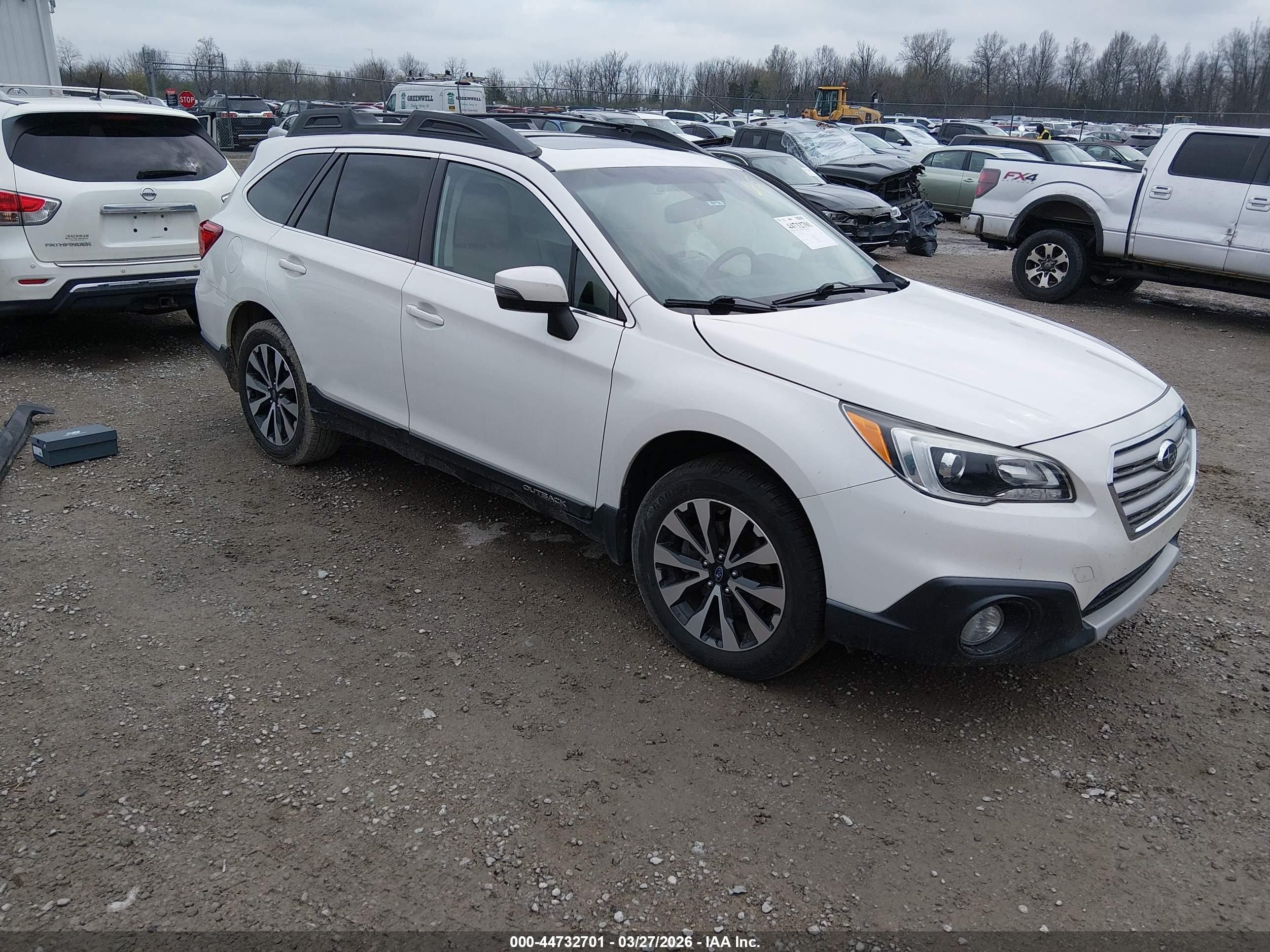 2016 Subaru Outback Limited, VIN 4S4BSBNC0G3266415 — Side