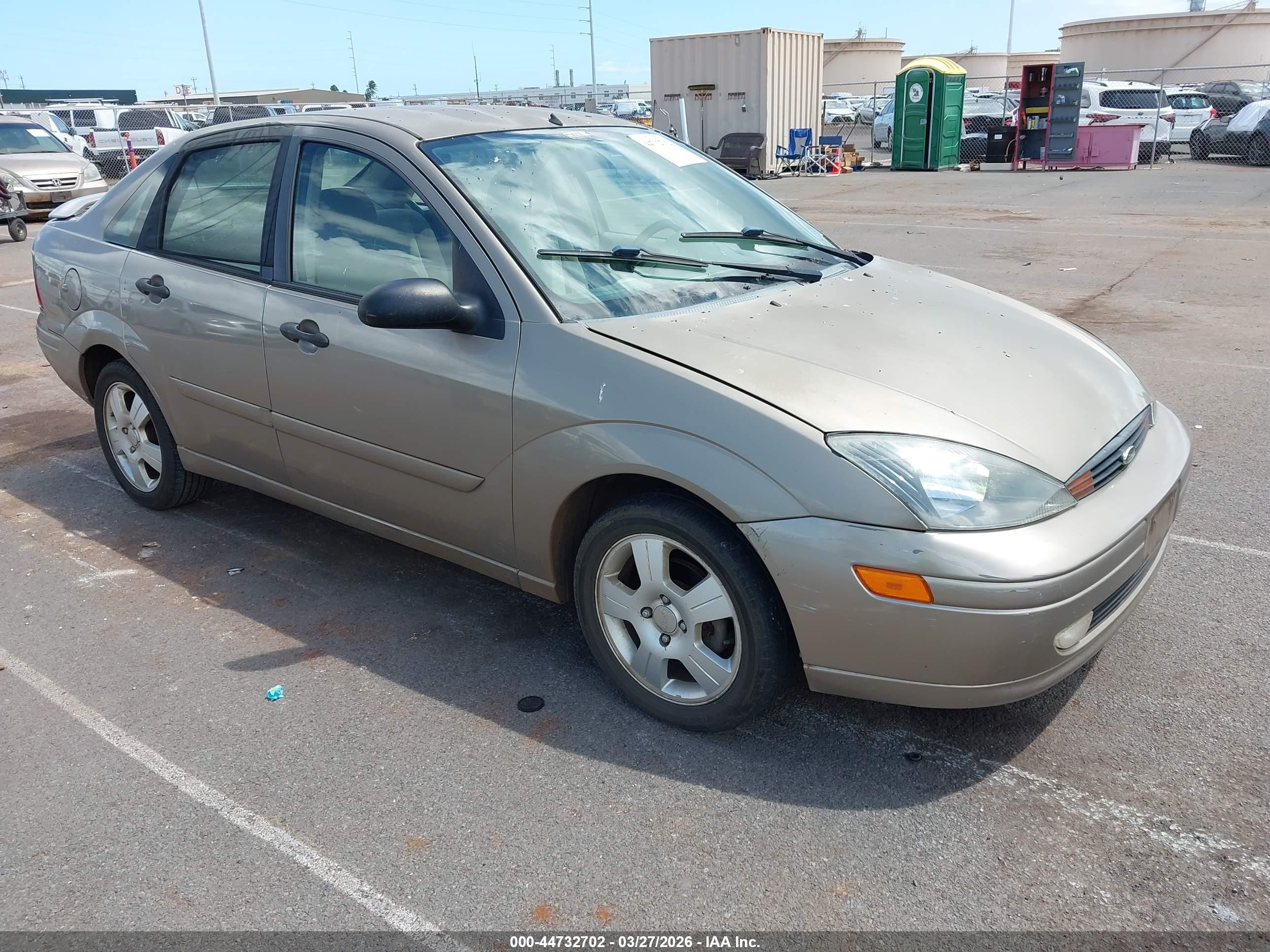 2004 Ford Focus ZTS, VIN 1FAFP38Z24W162375 — Бок