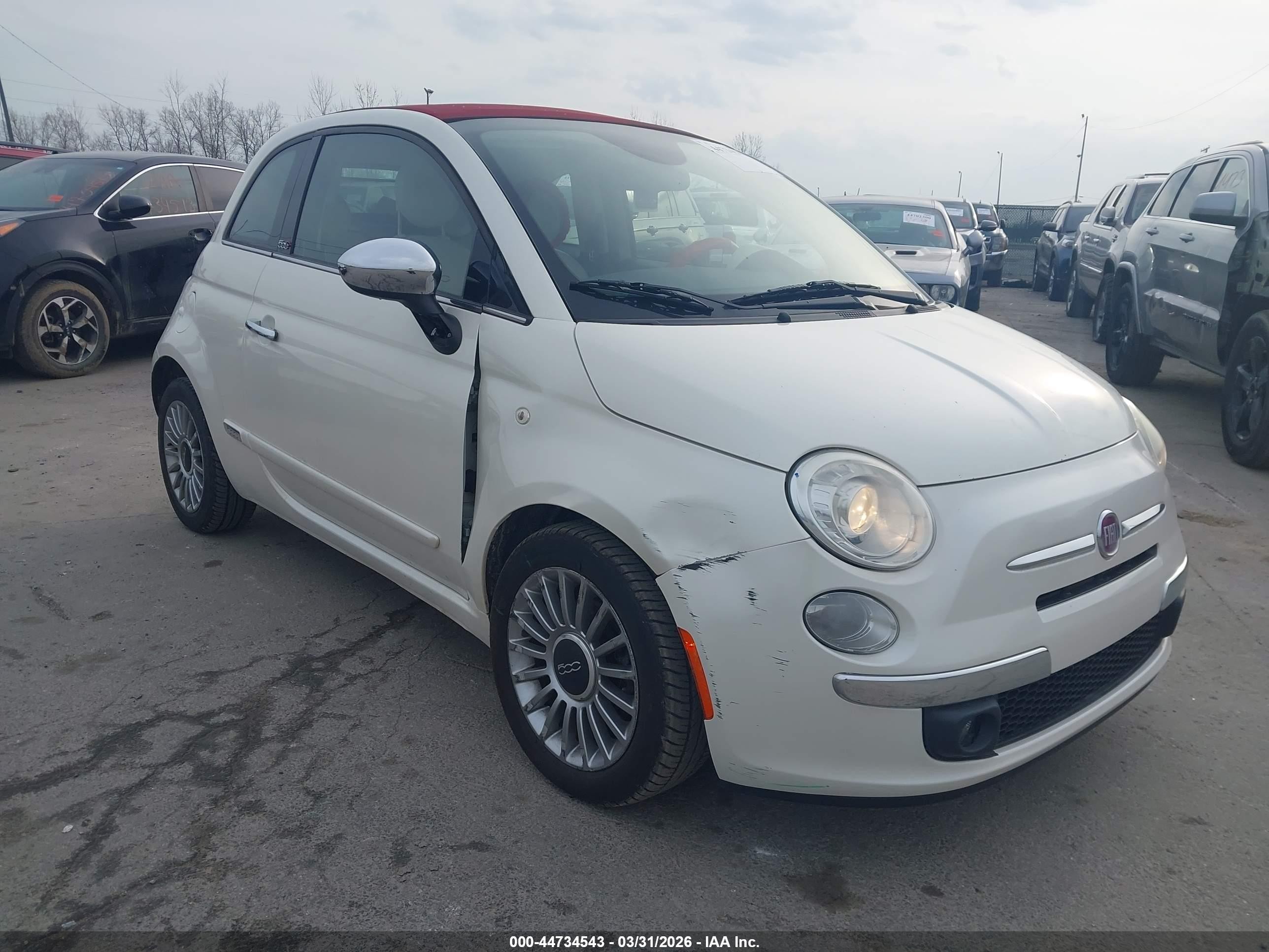 2015 FIAT 500 Lounge, VIN 3C3CFFER5FT562059 — Front end