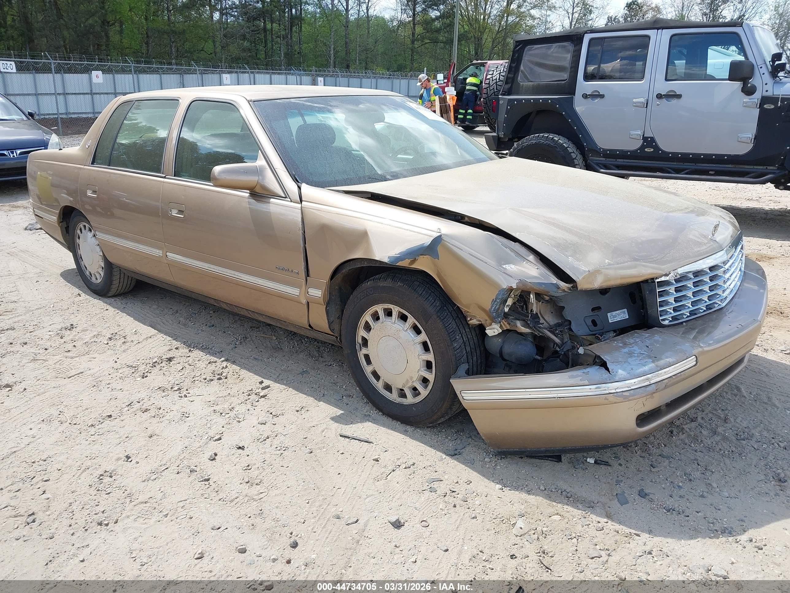 1999 Cadillac DeVille, VIN 1G6KD54Y7XU752696 — Front end