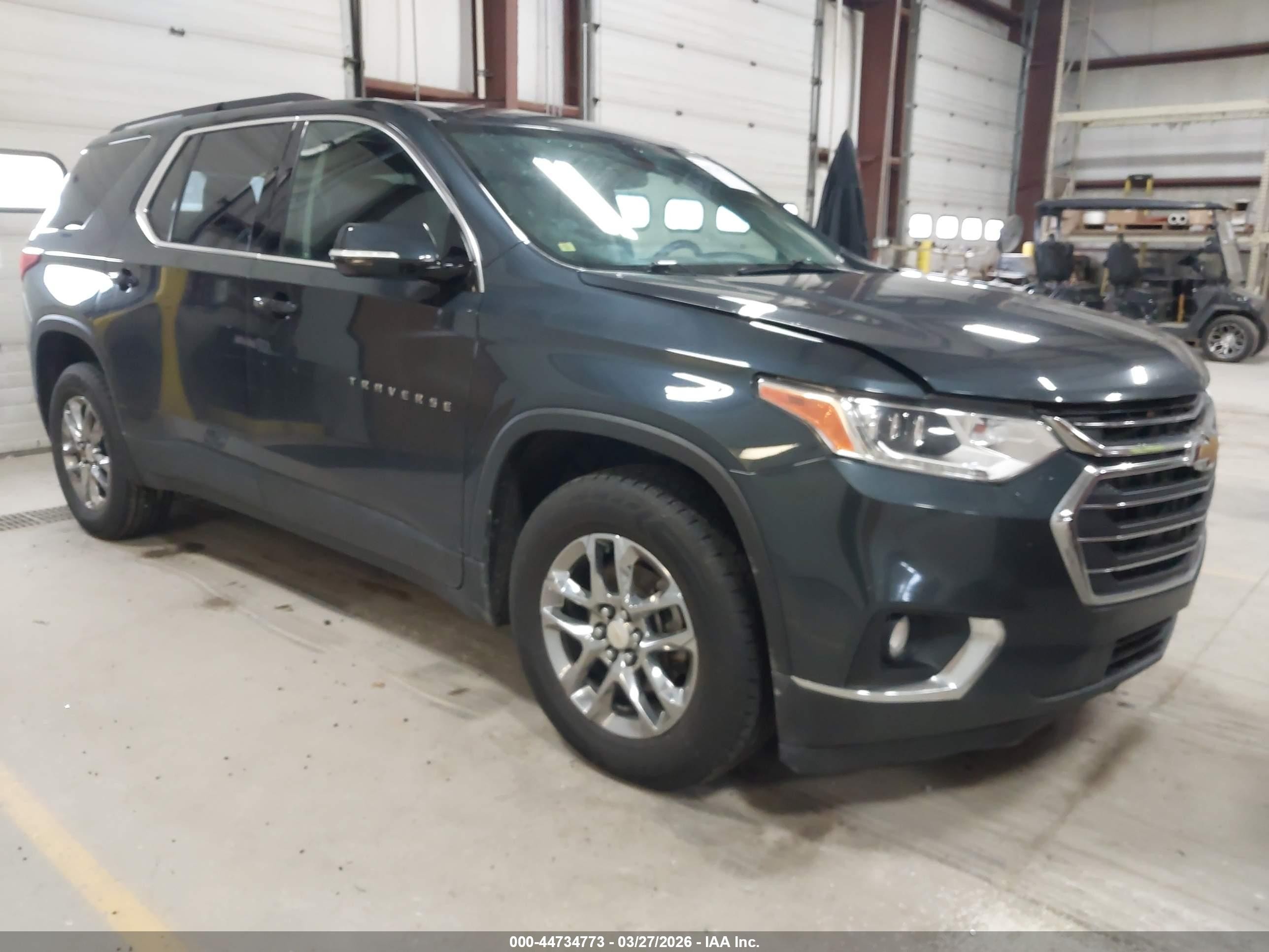2019 Chevrolet Traverse LT, VIN 1GNEVHKW1KJ136746 — Rear end