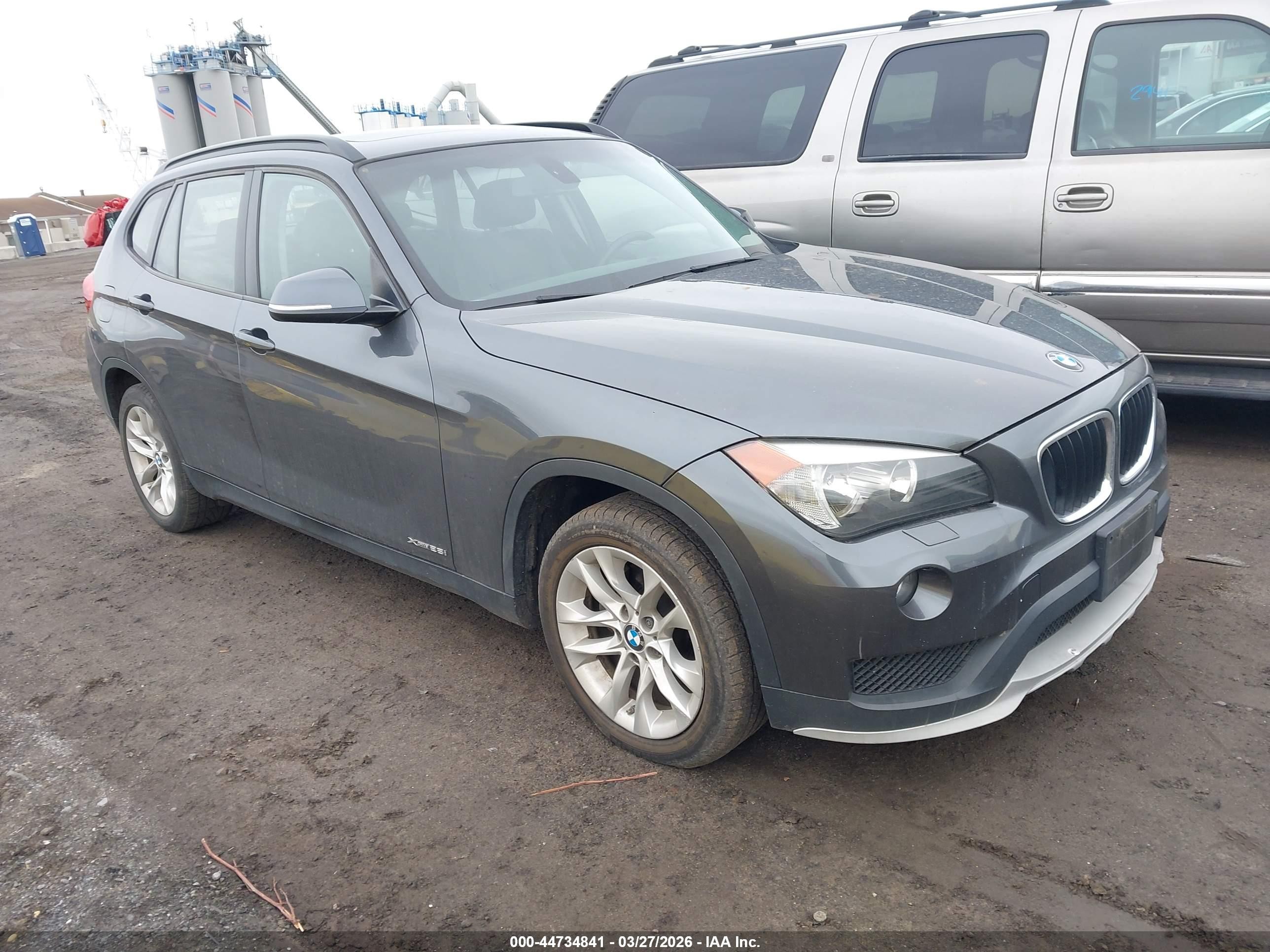 2015 BMW X1 xDrive28i, VIN WBAVL1C50FVY26687 — Normal wear