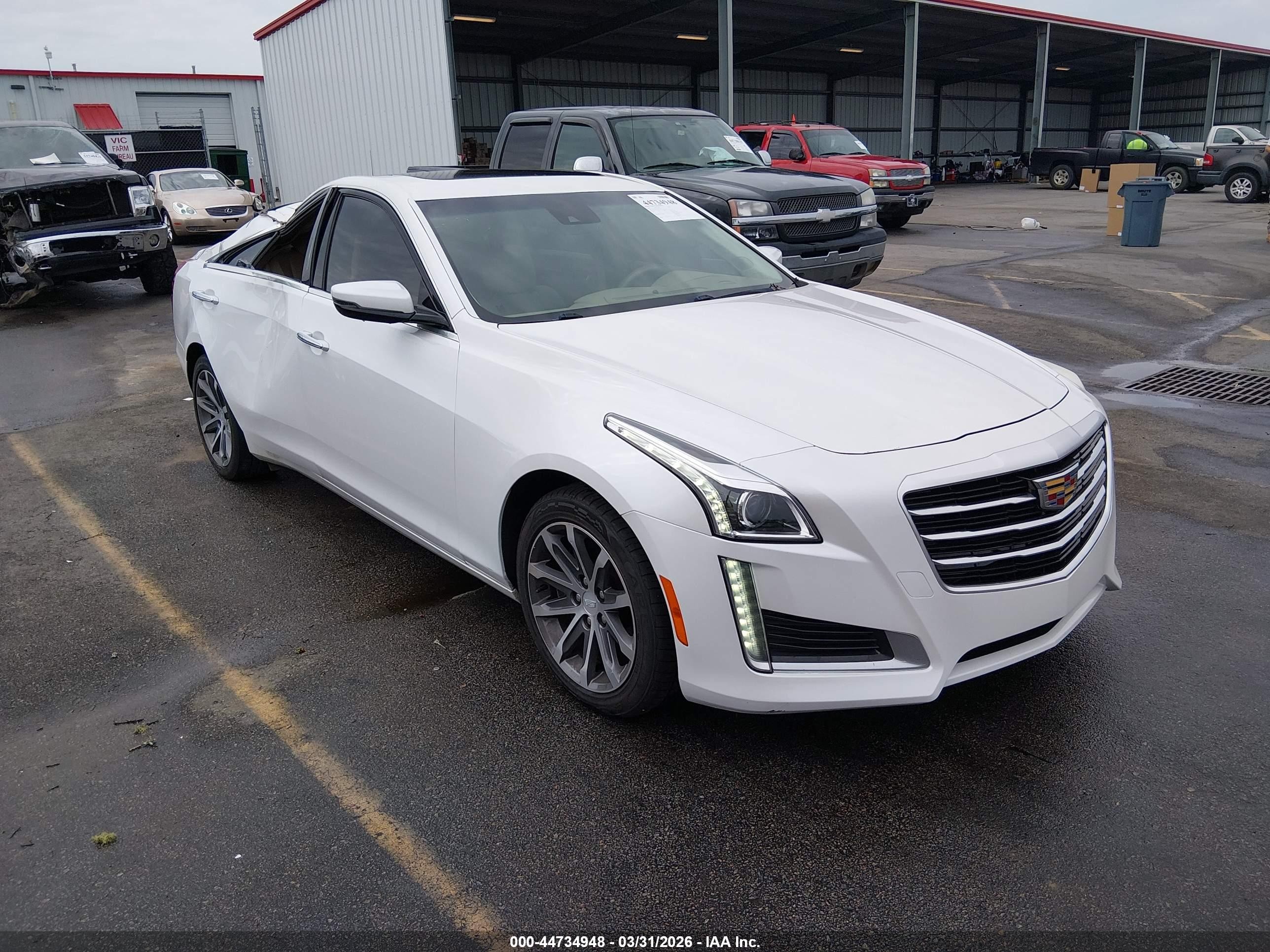 2016 Cadillac CTS Luxury Collection AWD, VIN 1G6AX5SX1G0101116 — Крыша