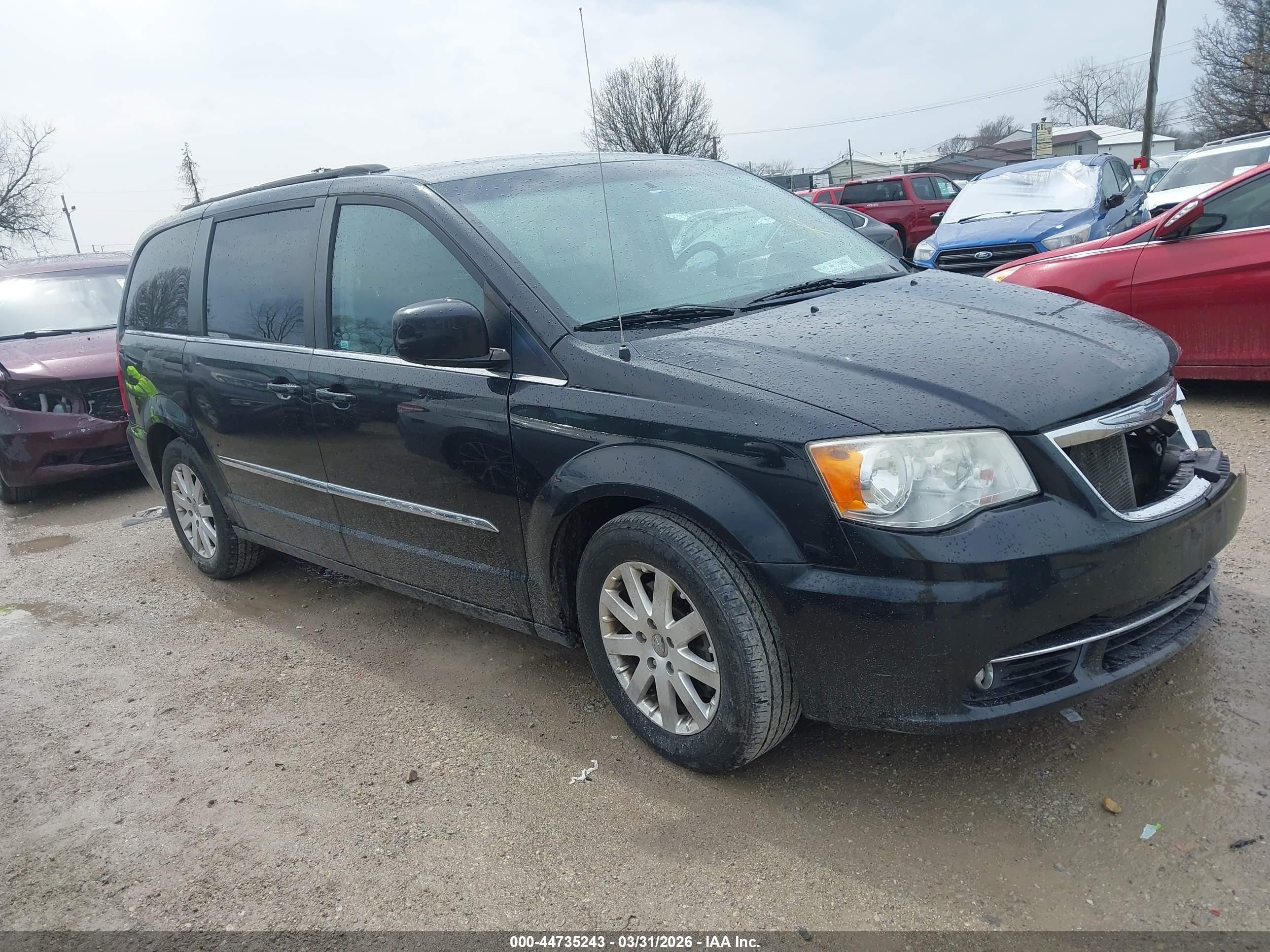 2013 Chrysler Town & Country Touring, VIN 2C4RC1BG0DR540023 — Frame damage