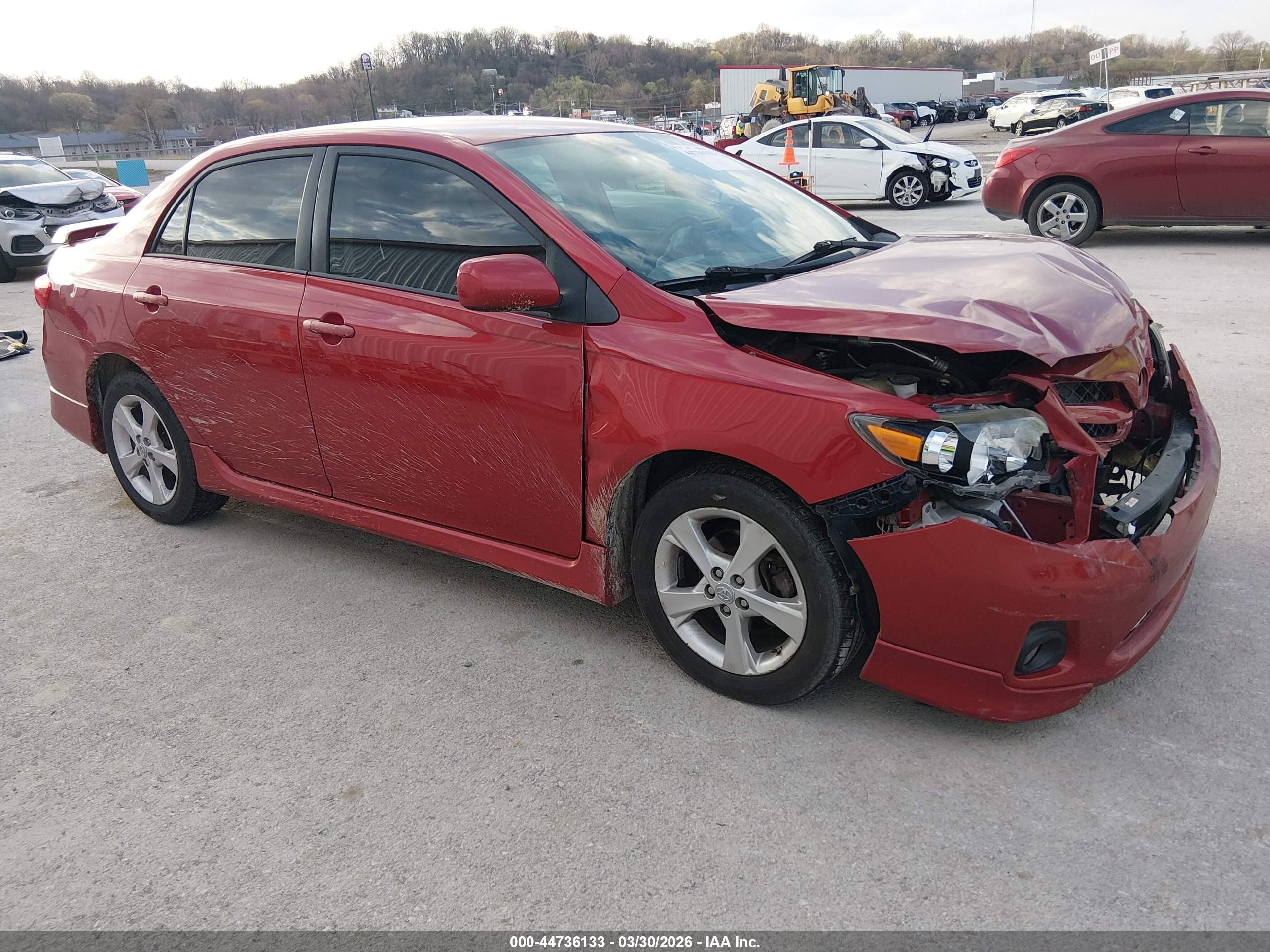 2011 Toyota Corolla LE, VIN 2T1BU4EE8BC705677 — Front end