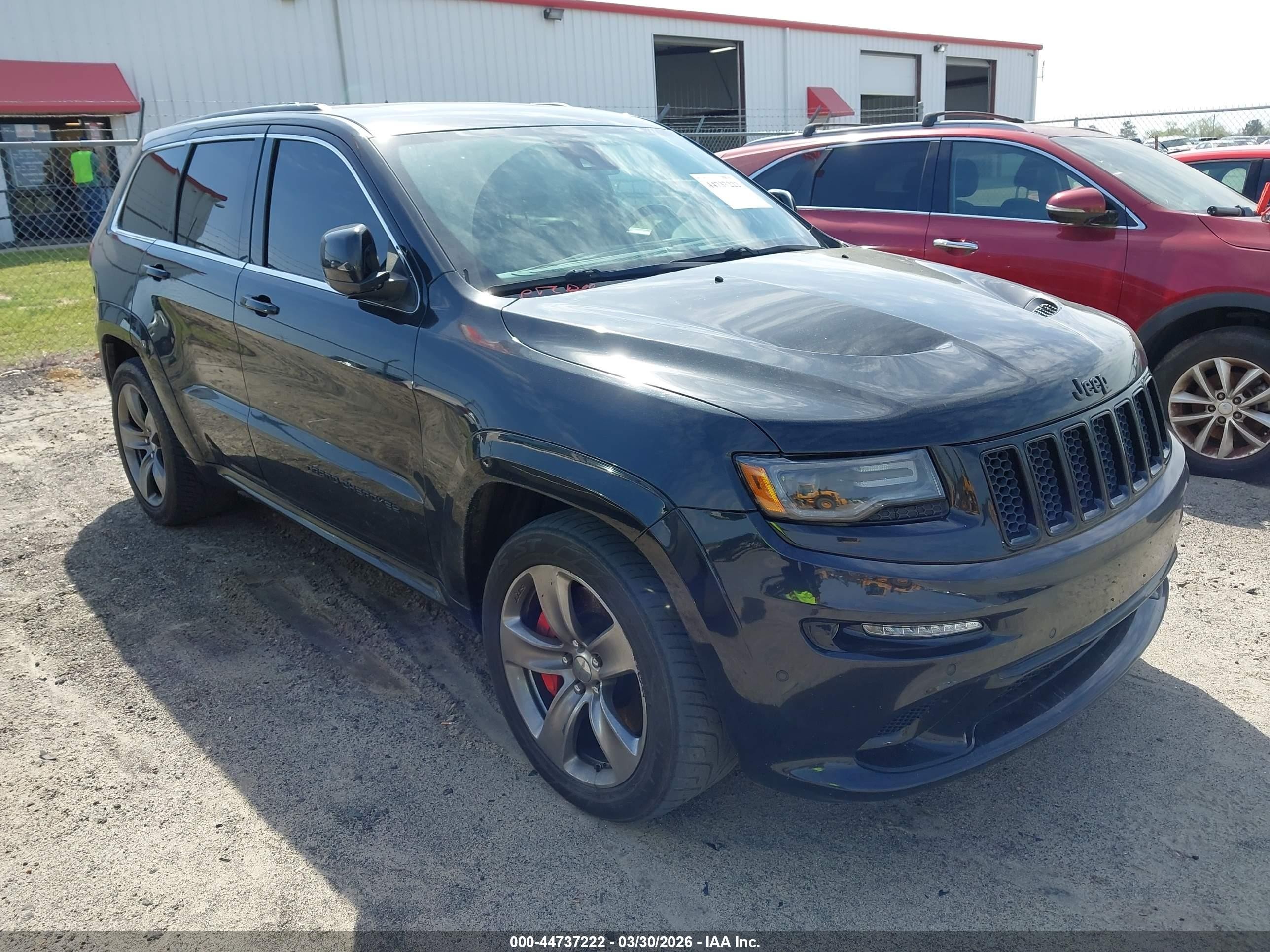 2015 Jeep Grand Cherokee SRT, VIN 1C4RJFDJ0FC683576 — Не указано