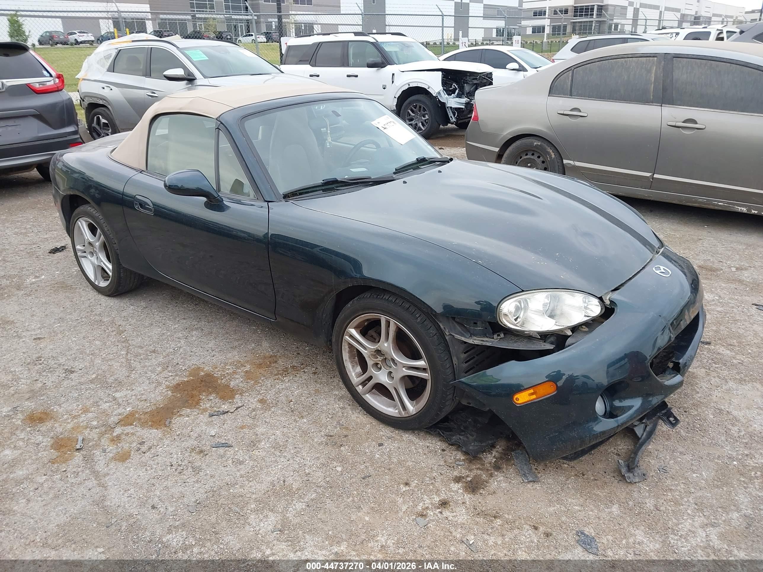 2005 Mazda MX-5 Miata LS, VIN JM1NB353750410810 — Front end