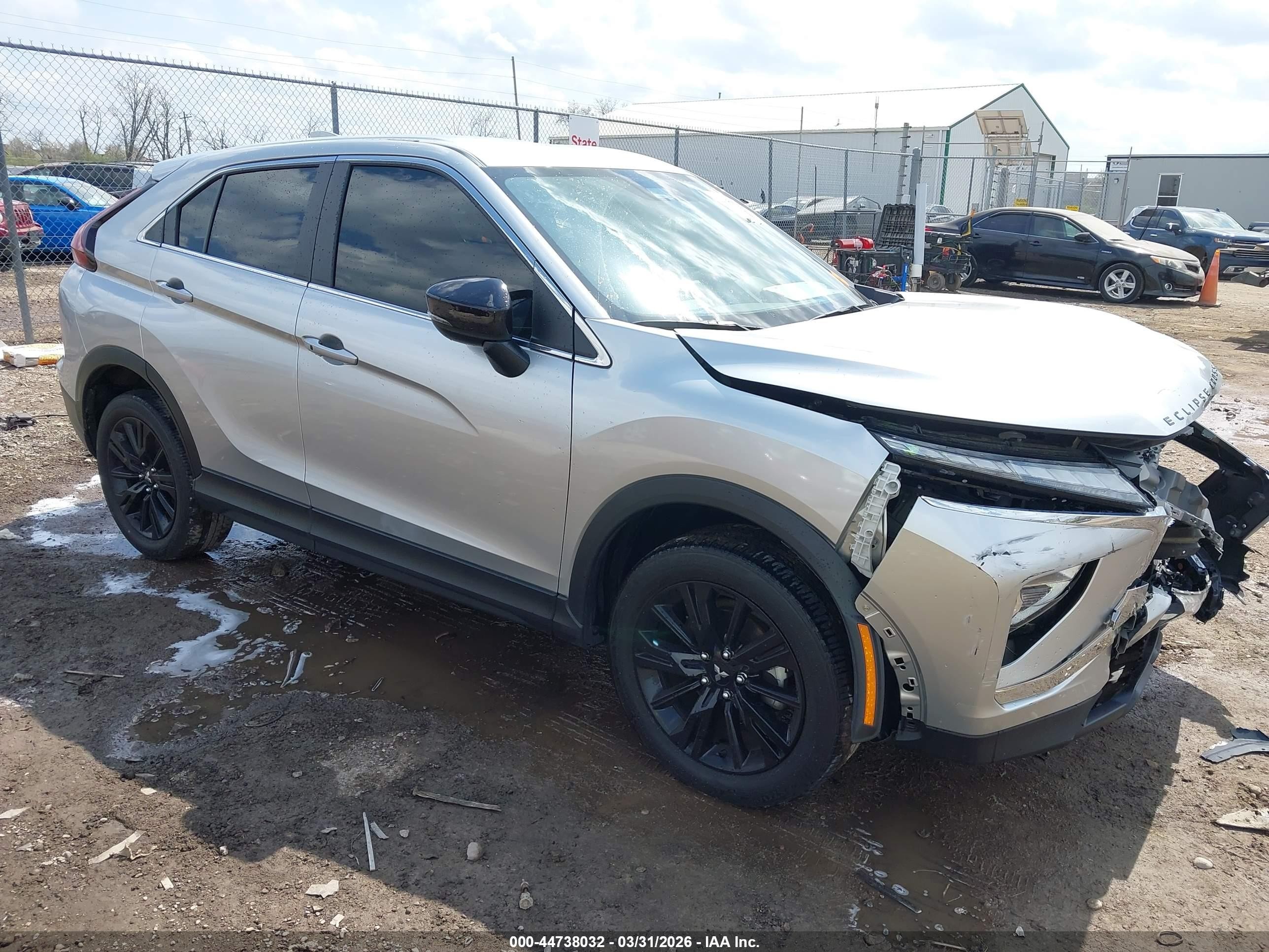 2024 Mitsubishi Eclipse Cross LE, VIN JA4ATVAA1RZ065703 — Front end