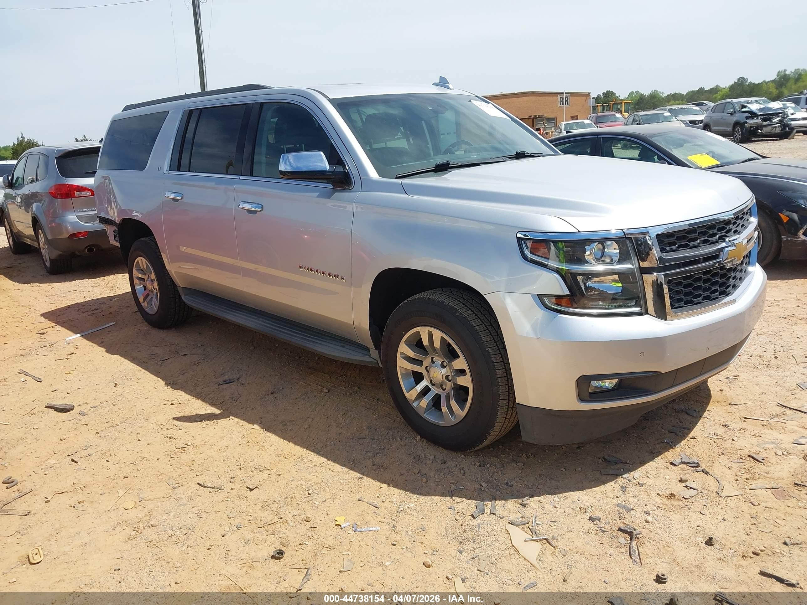 2015 Chevrolet Suburban LT, VIN 1GNSCJKC8FR536588 — Rear end