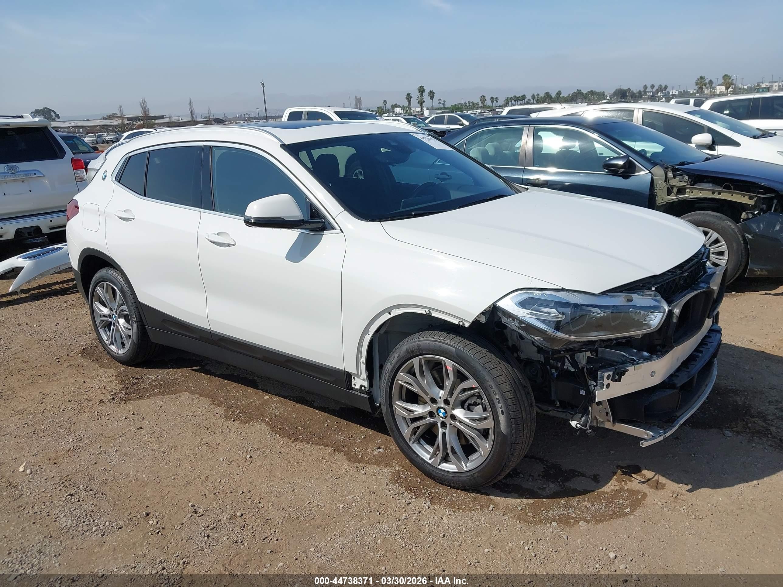 2021 BMW X2 sDrive28i, VIN WBXYH9C08M5S40758 — Front end