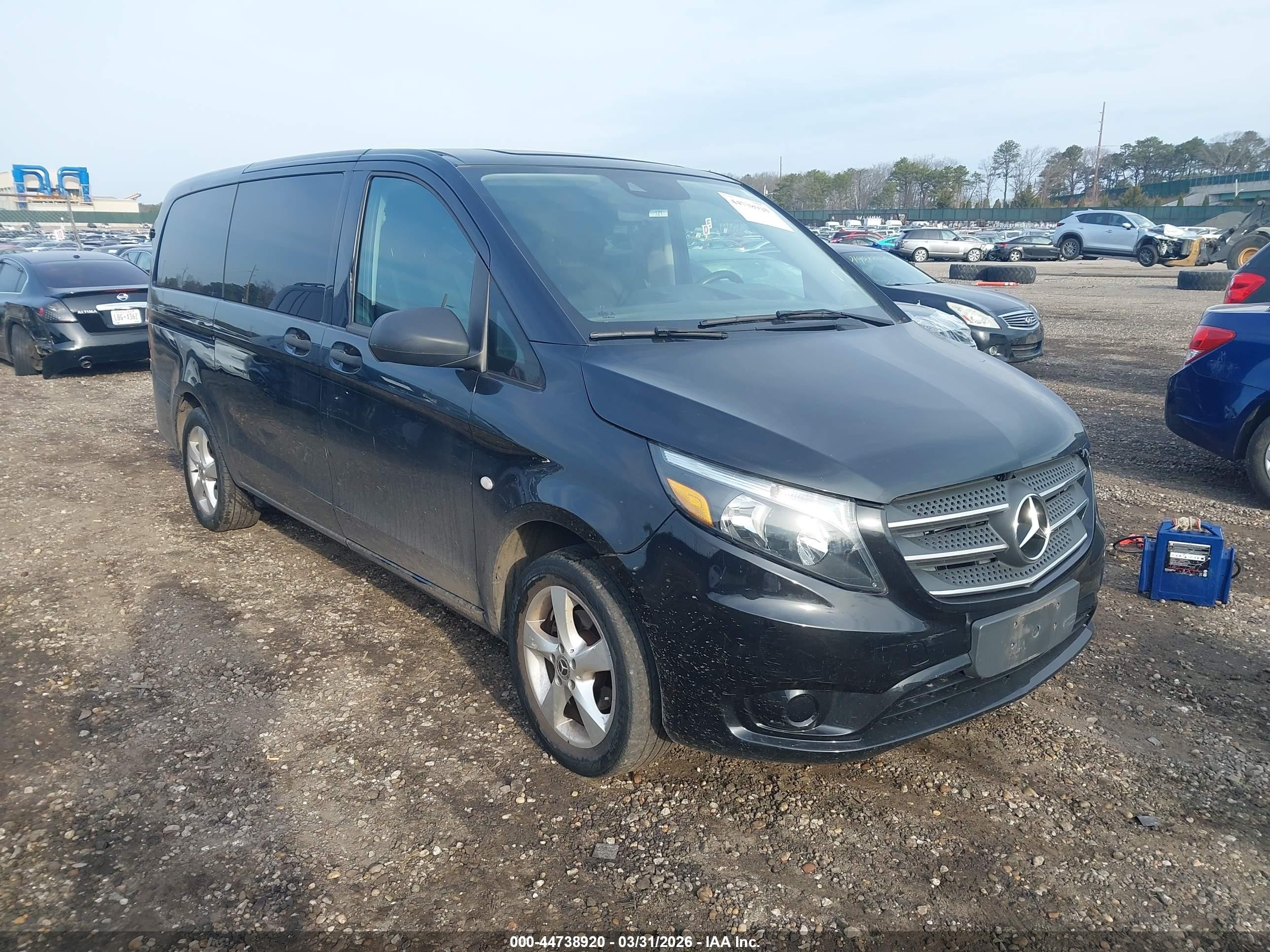 2020 Mercedes-Benz Metris Passenger, VIN W1WV0FEY5L3690424 — Rear end