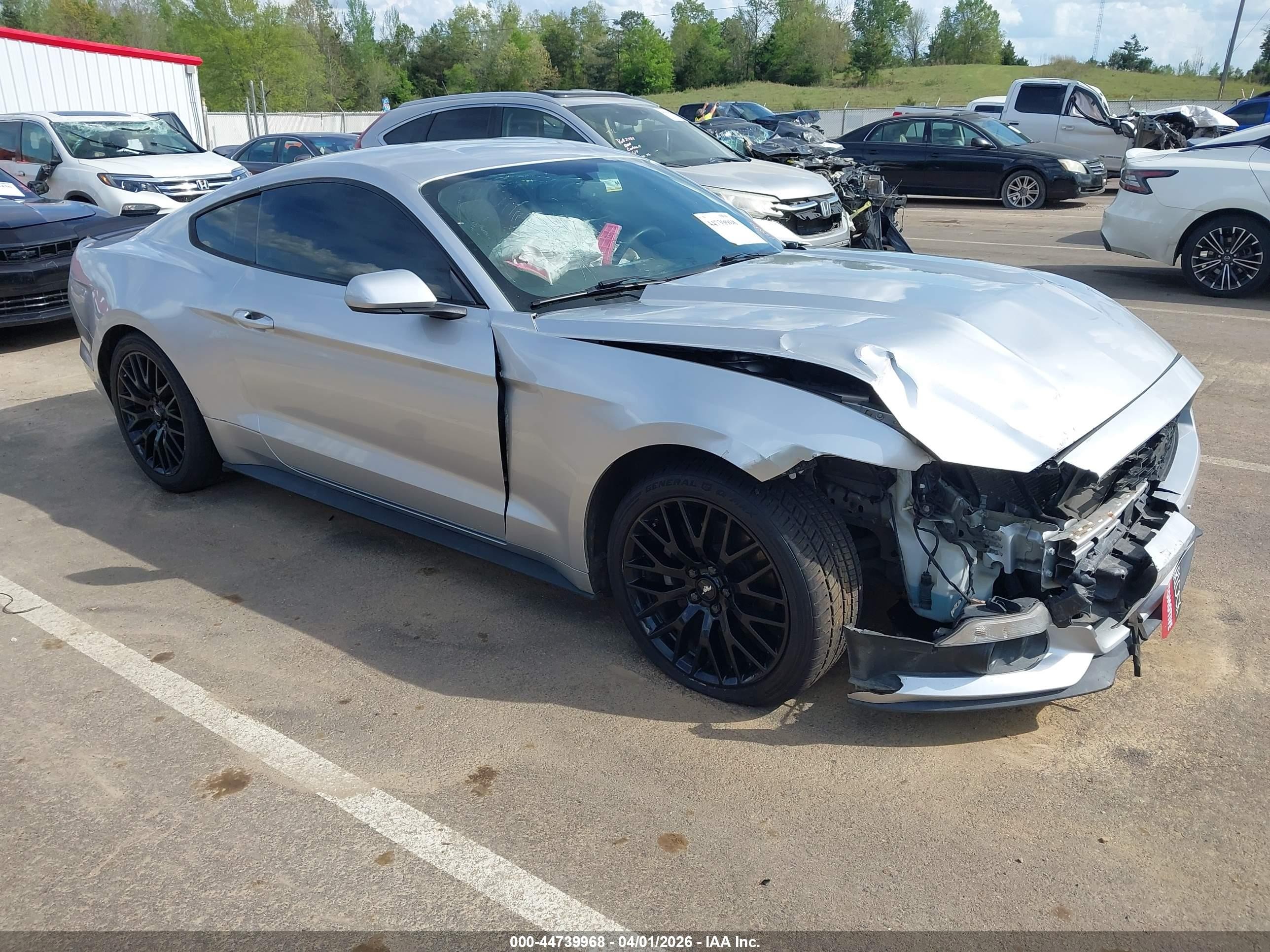 2015 Ford Mustang EcoBoost, VIN 1FA6P8TH5F5384865 — Front end