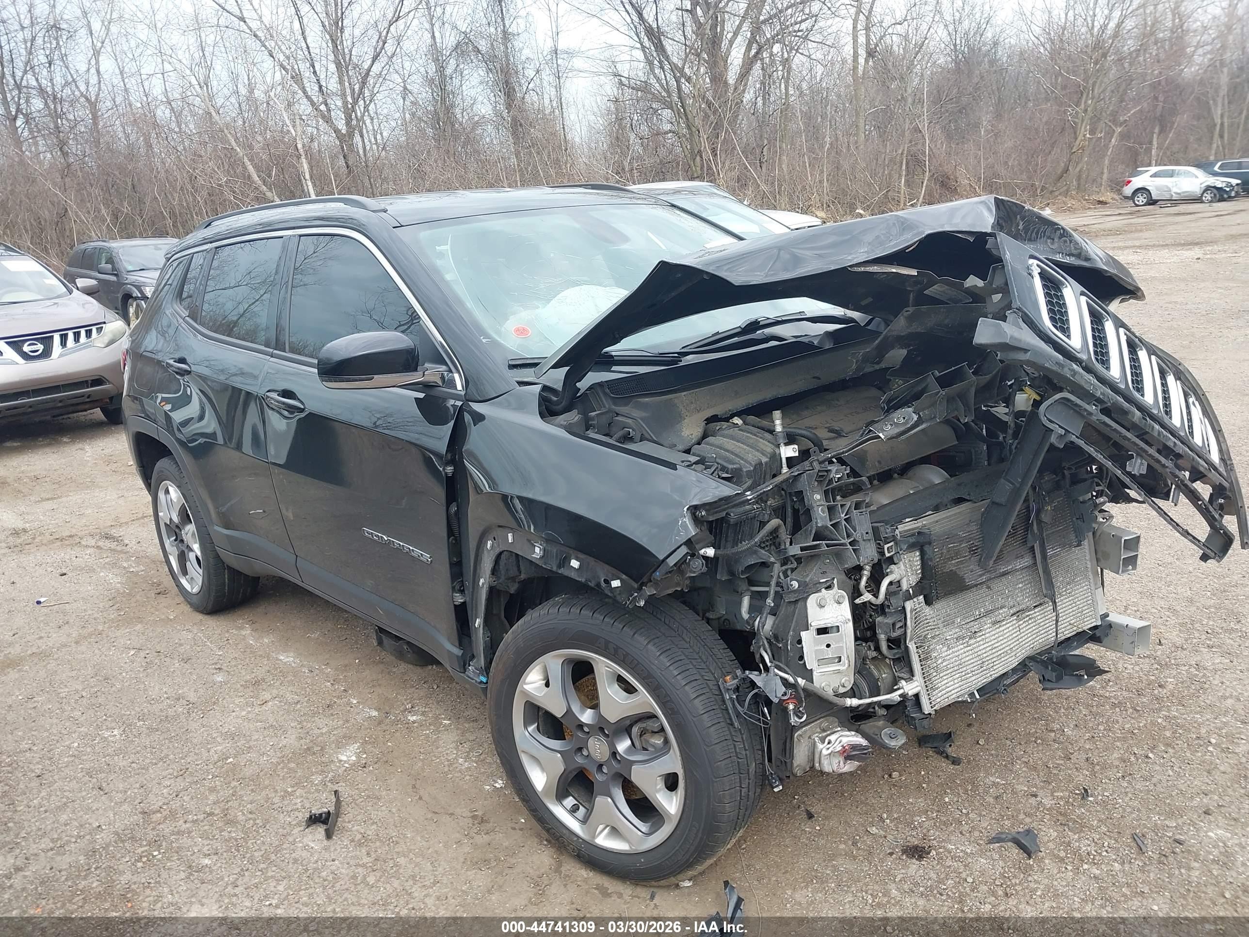 2020 Jeep Compass Limited, VIN 3C4NJDCB6LT107066 — Front end
