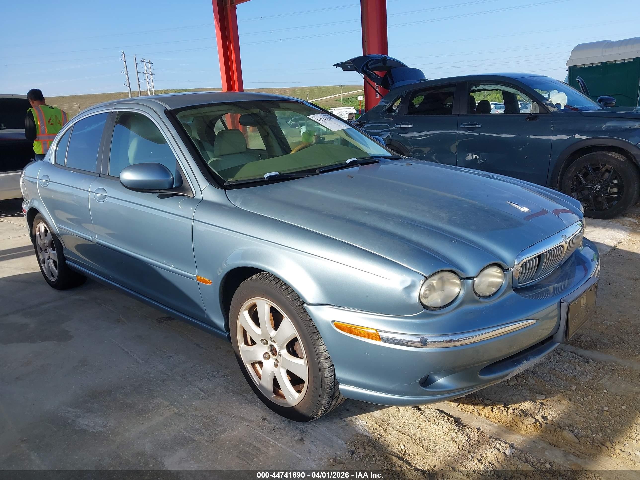 2005 Jaguar X-Type 3.0L, VIN SAJWA51C45WE22343 — Mechanical