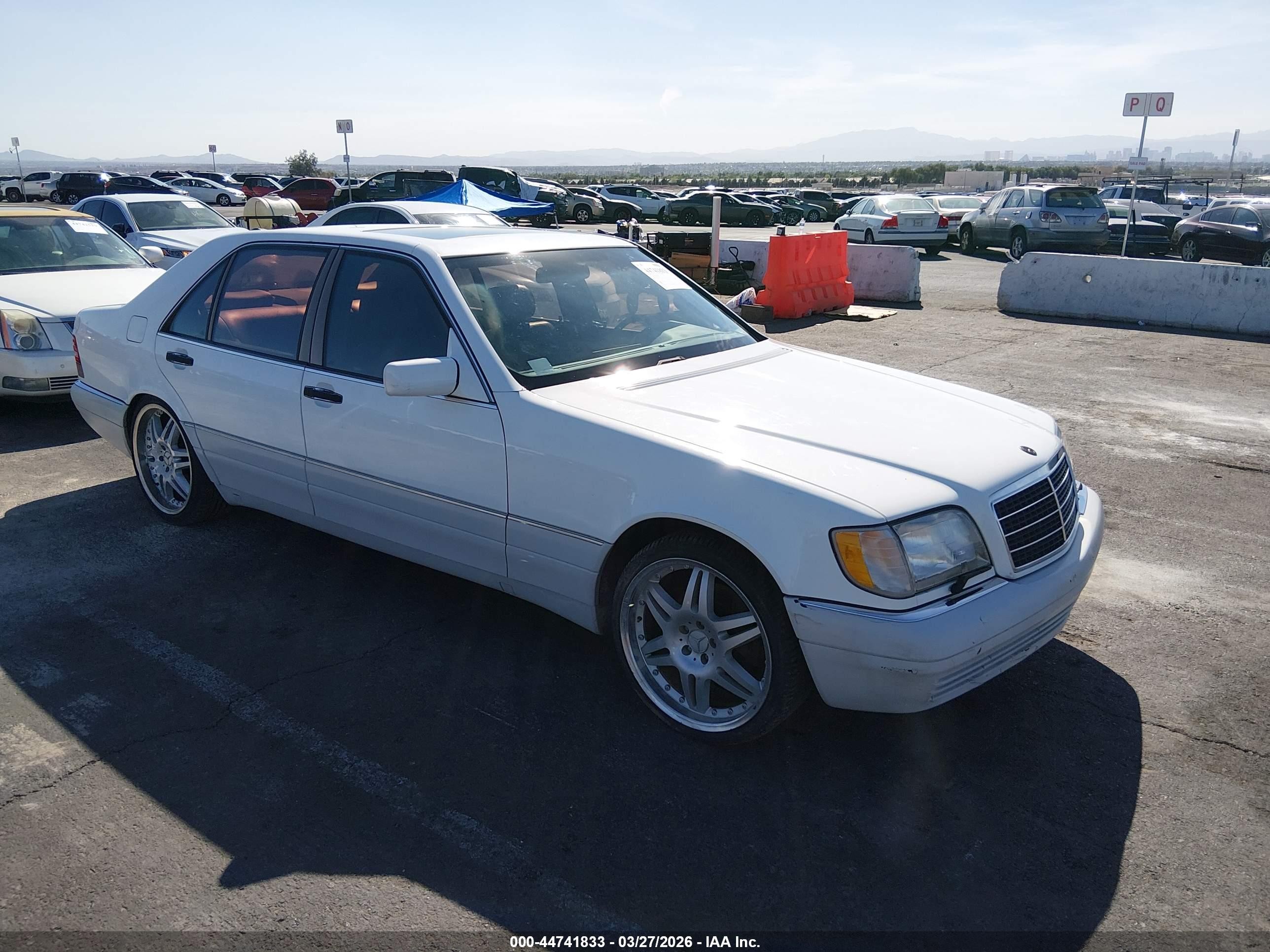 1996 Mercedes-Benz S, VIN WDBGA51E8TA293405 — Rear end