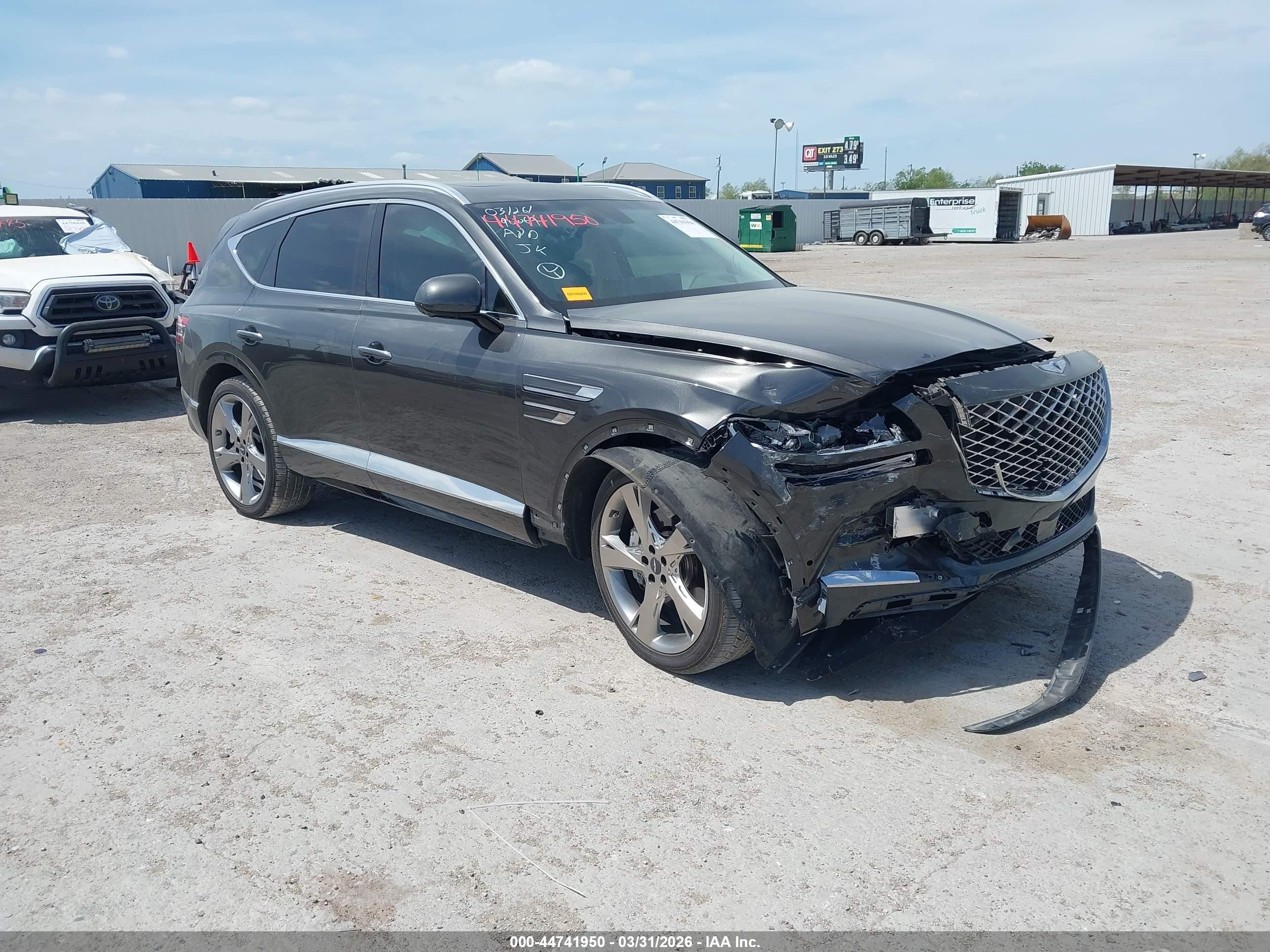 2024 Genesis GV80, VIN KMUHCESC5RU197359 — Front end